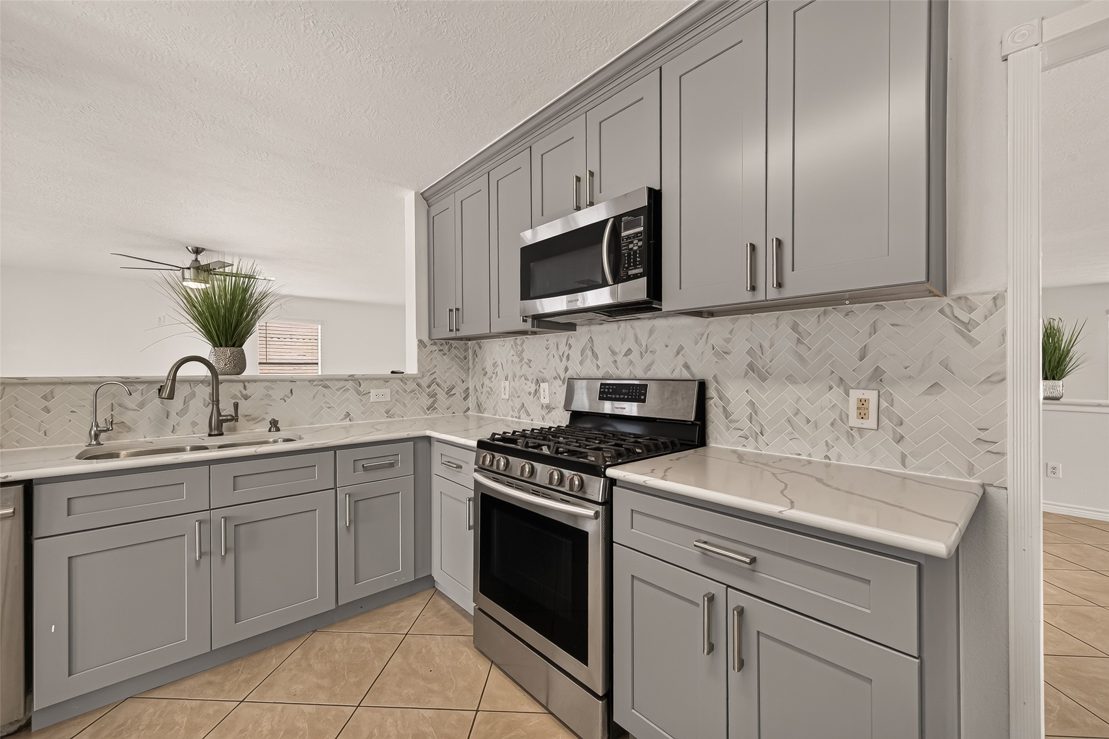 3111 Lantern Bay Lane Property Photo 11