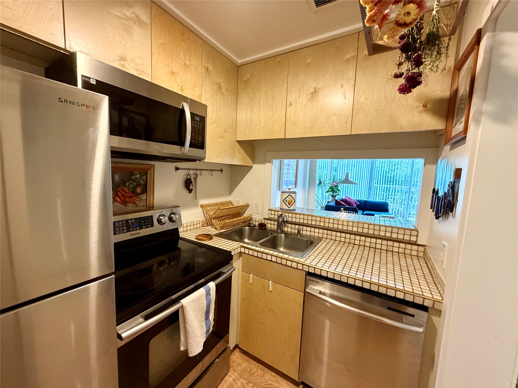 3600 Montrose Boulevard 207 Property Photo 10