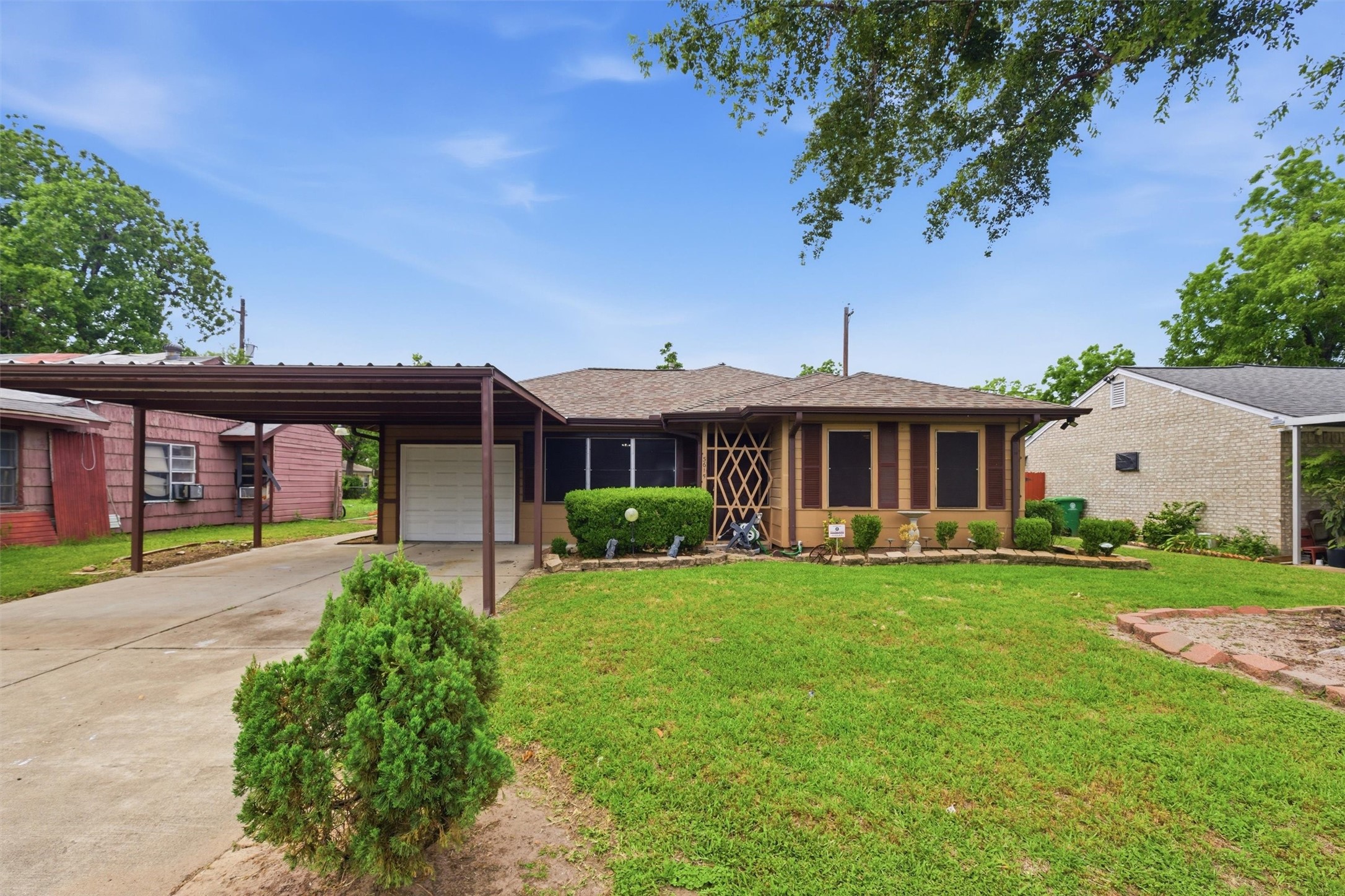 3615 Alberta Street Property Photo 1
