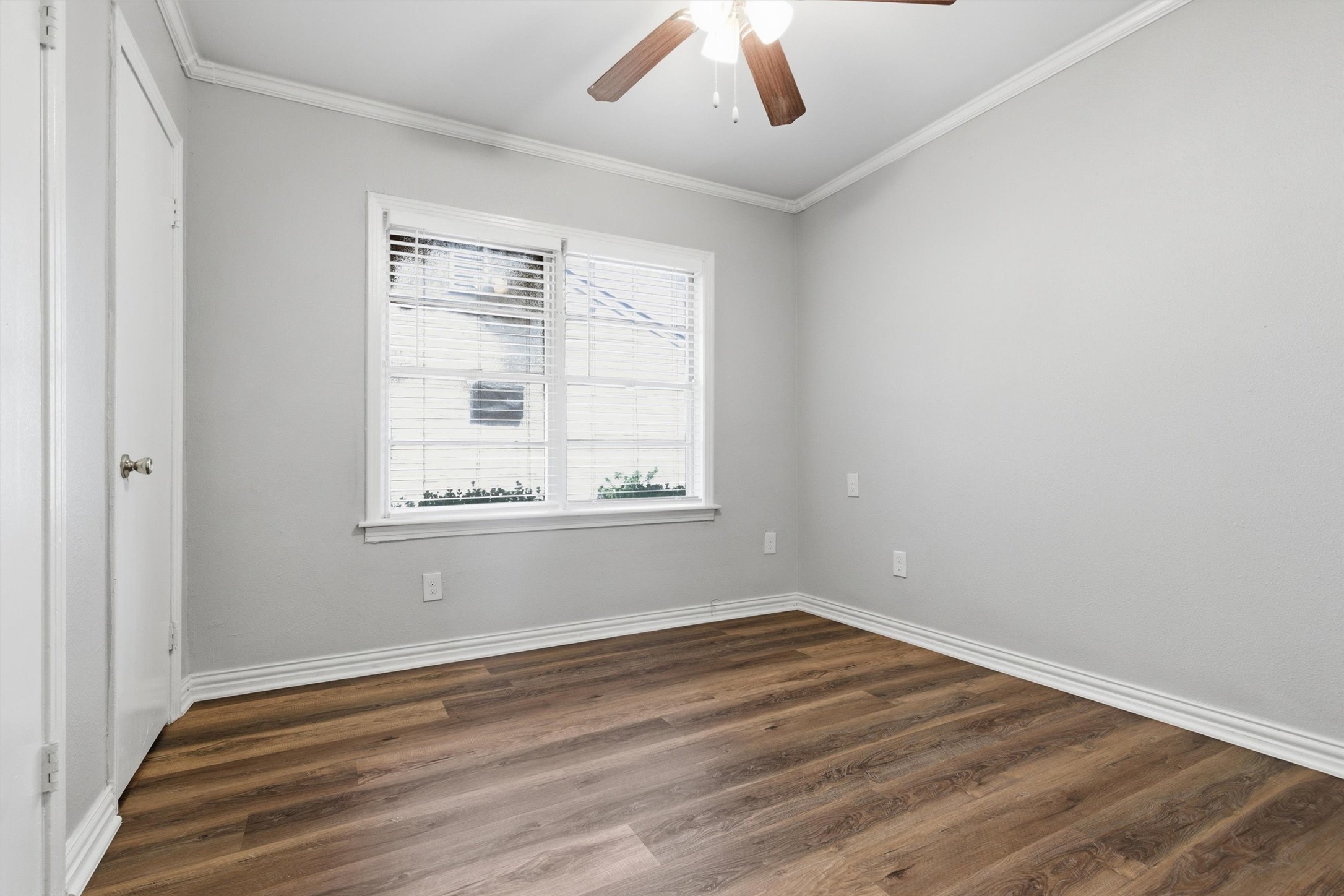 3615 Alberta Street Property Photo 12