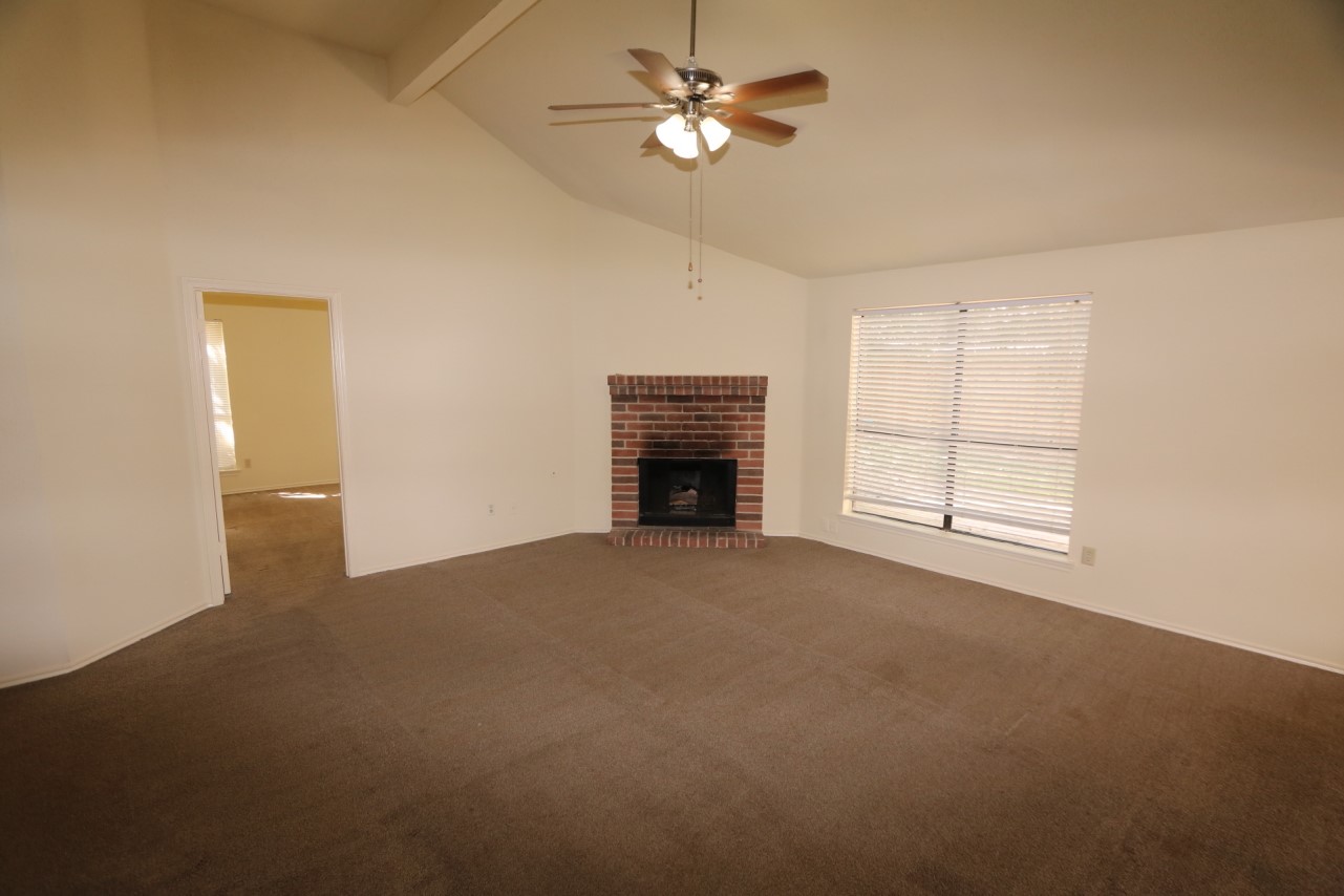10031 Red Wolf Lane Property Photo 3
