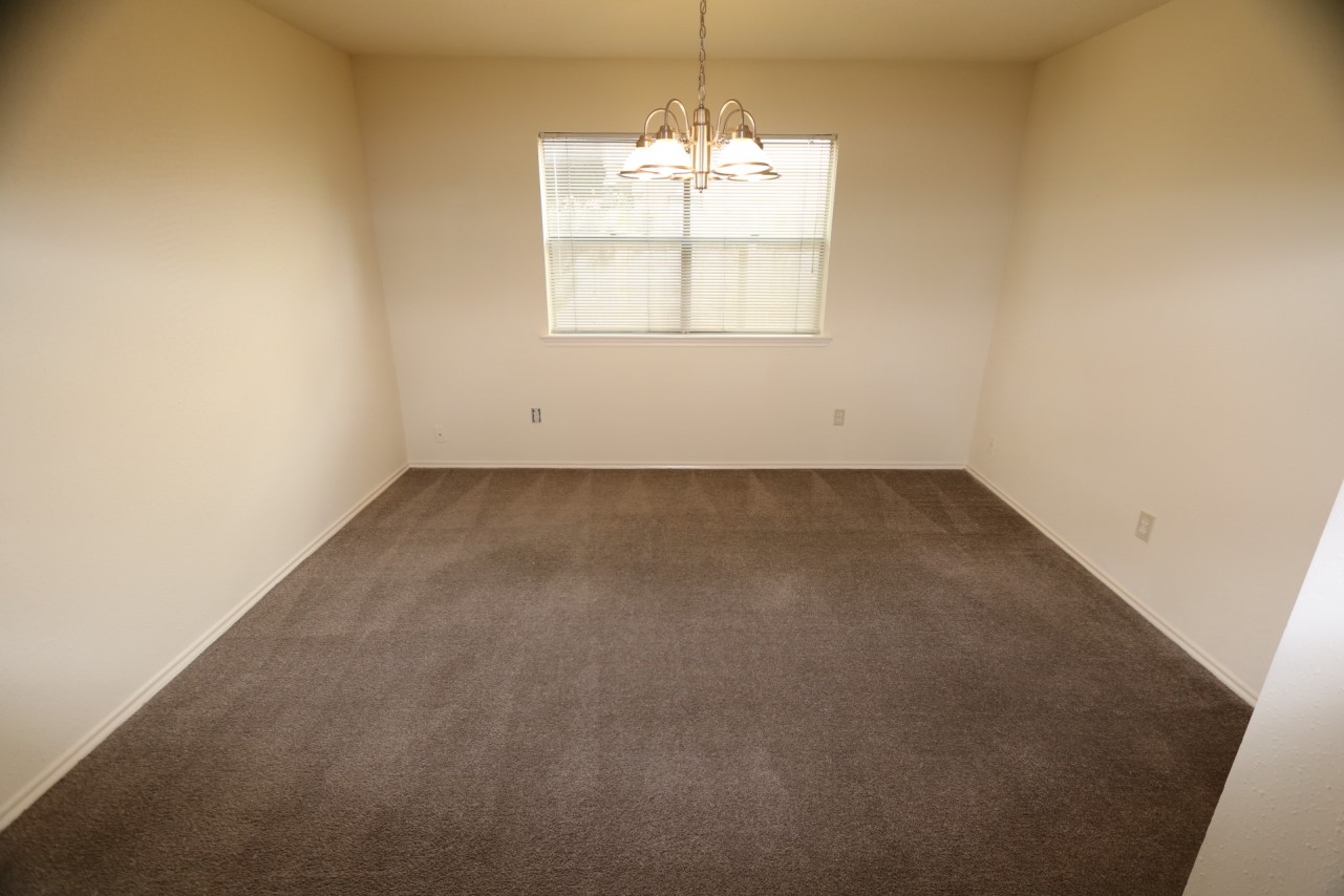 10031 Red Wolf Lane Property Photo 4