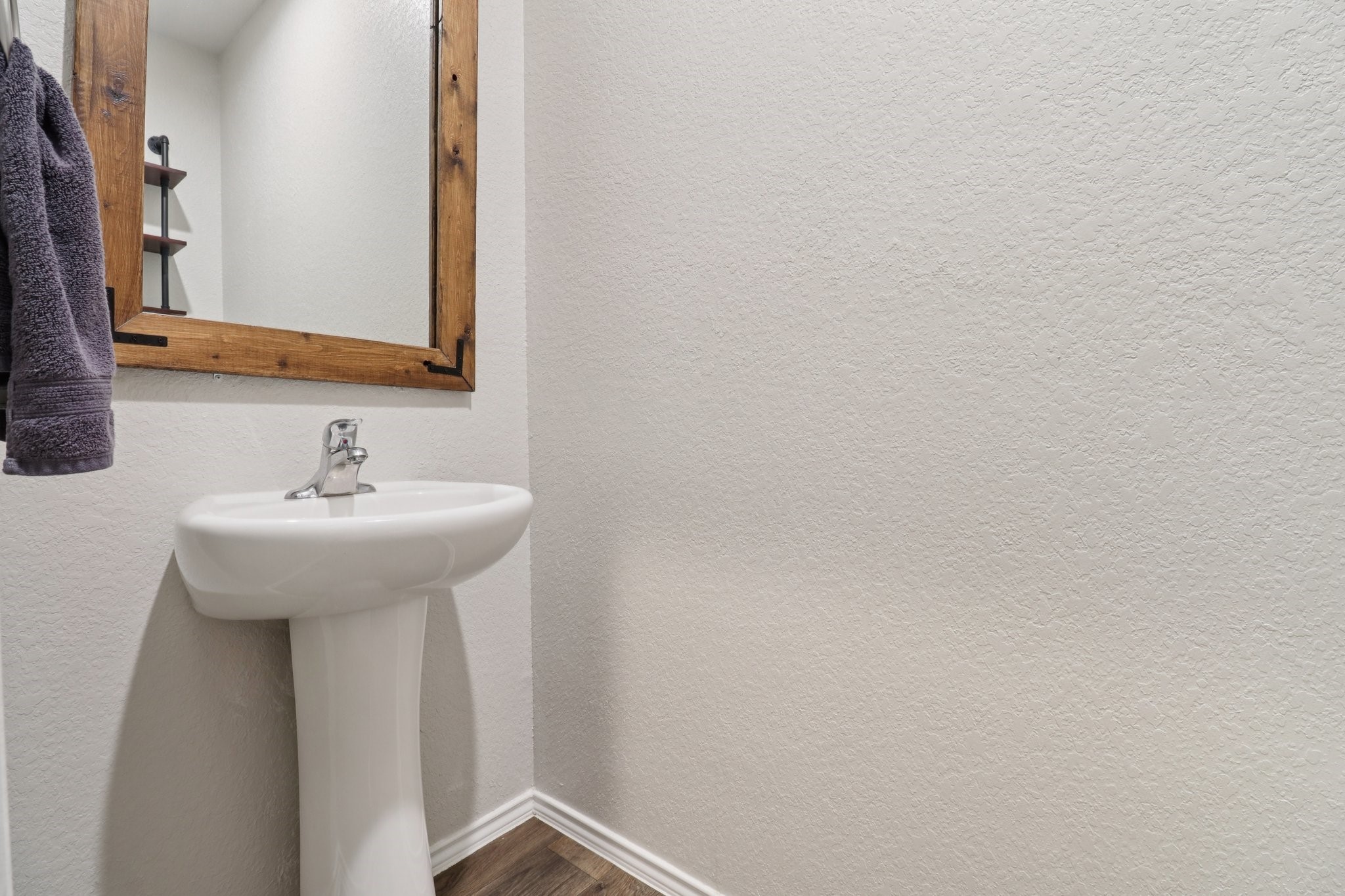 9862 Glen Brook Lane Property Photo 23