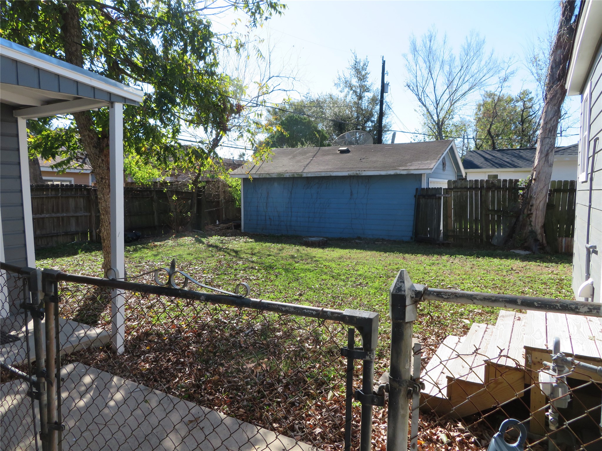 1103 Jocelyn Street Property Photo 28