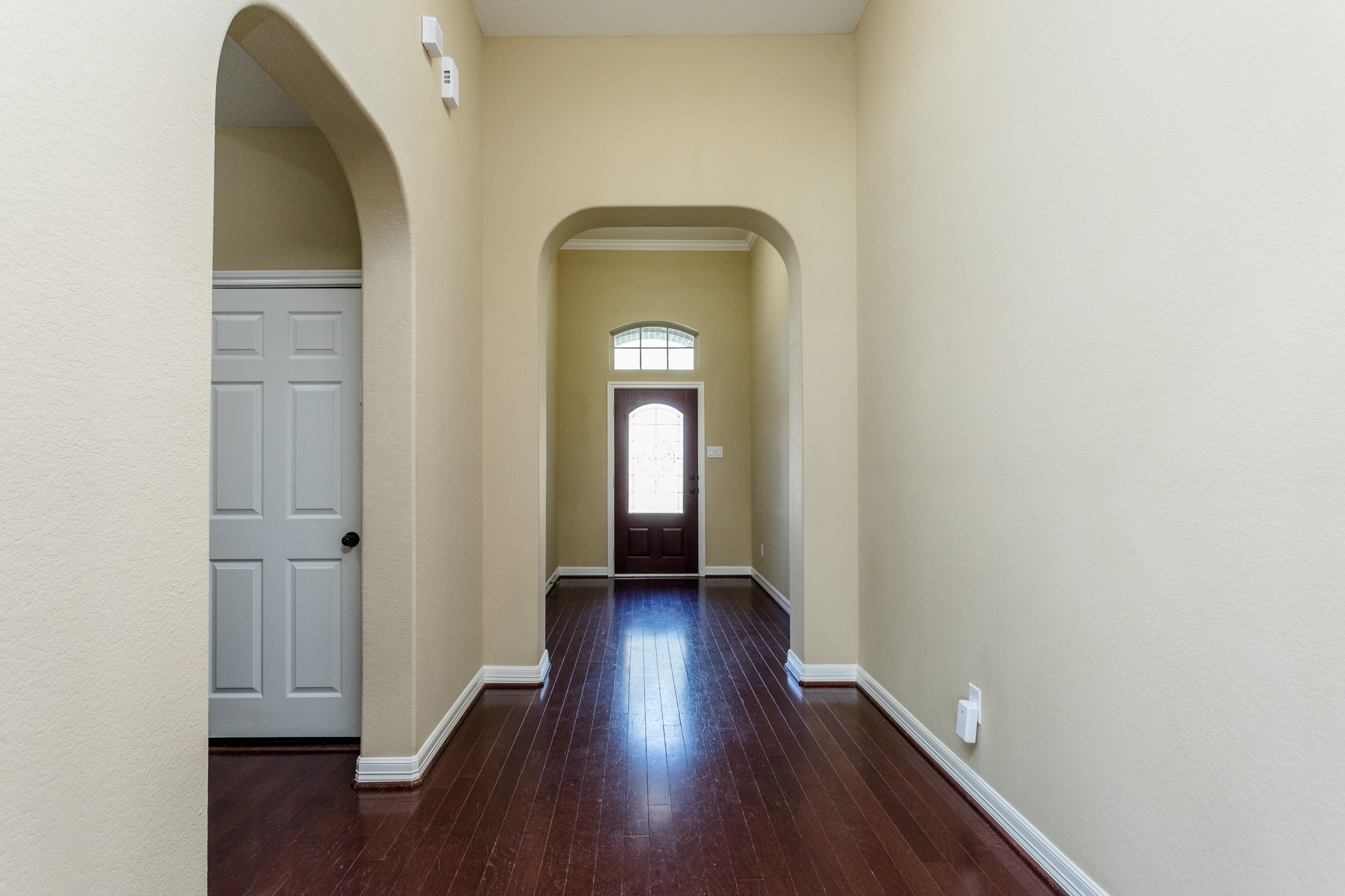 7810 Deep Green Drive Property Photo 3