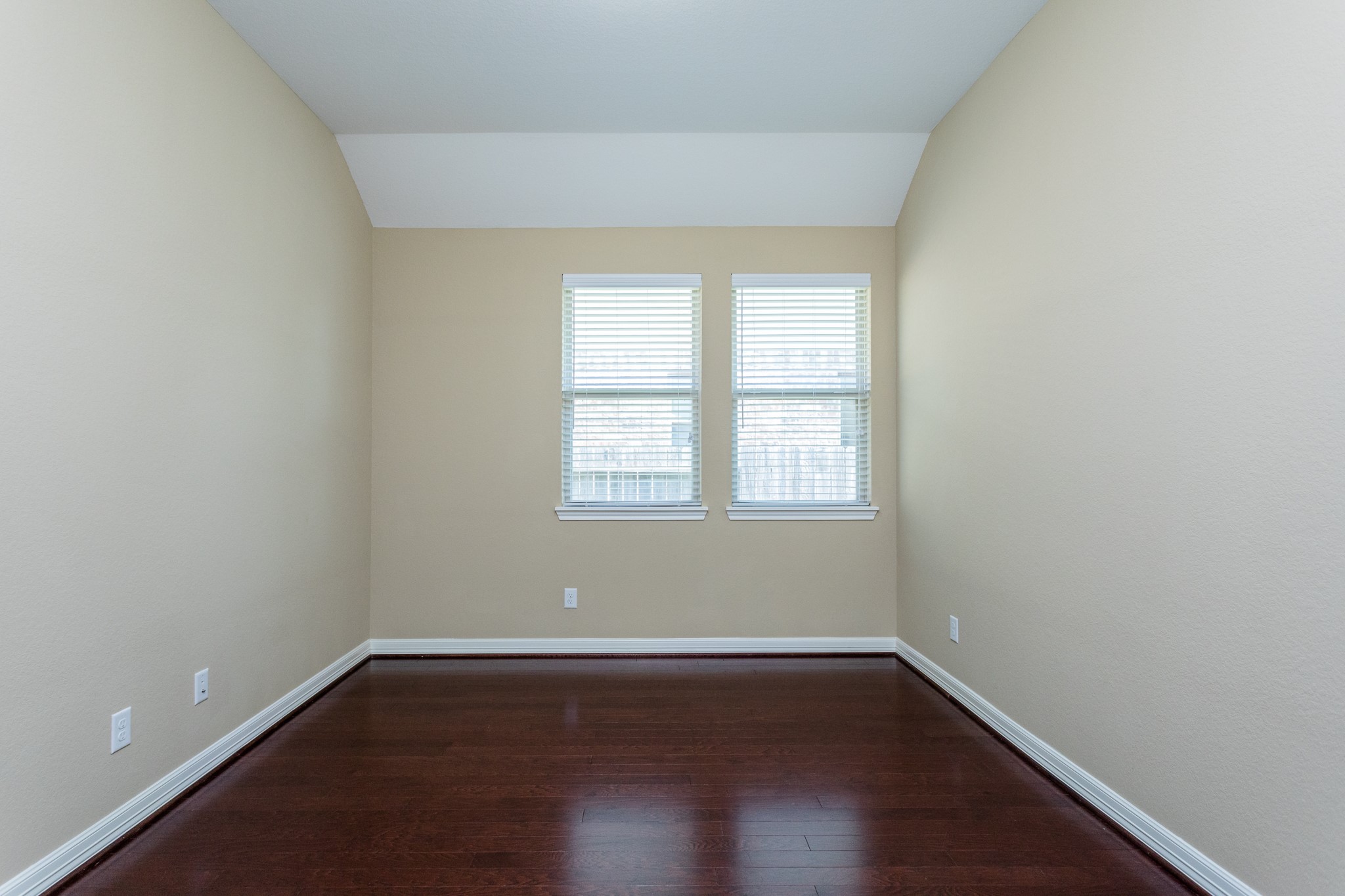 7810 Deep Green Drive Property Photo 7