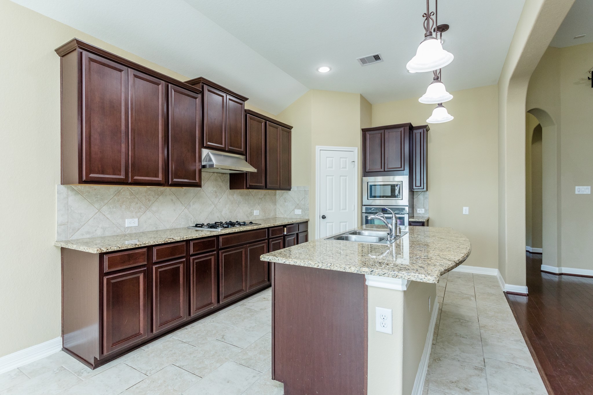 7810 Deep Green Drive Property Photo 15