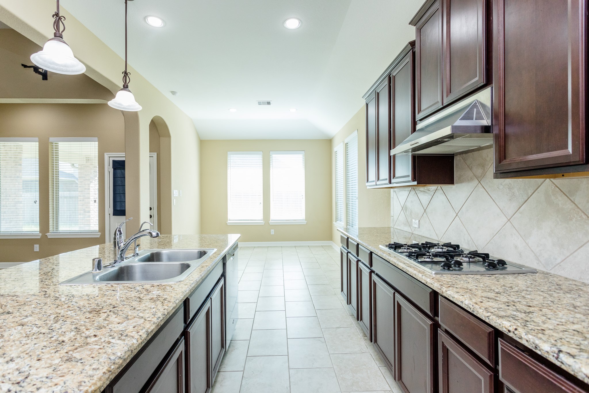 7810 Deep Green Drive Property Photo 18