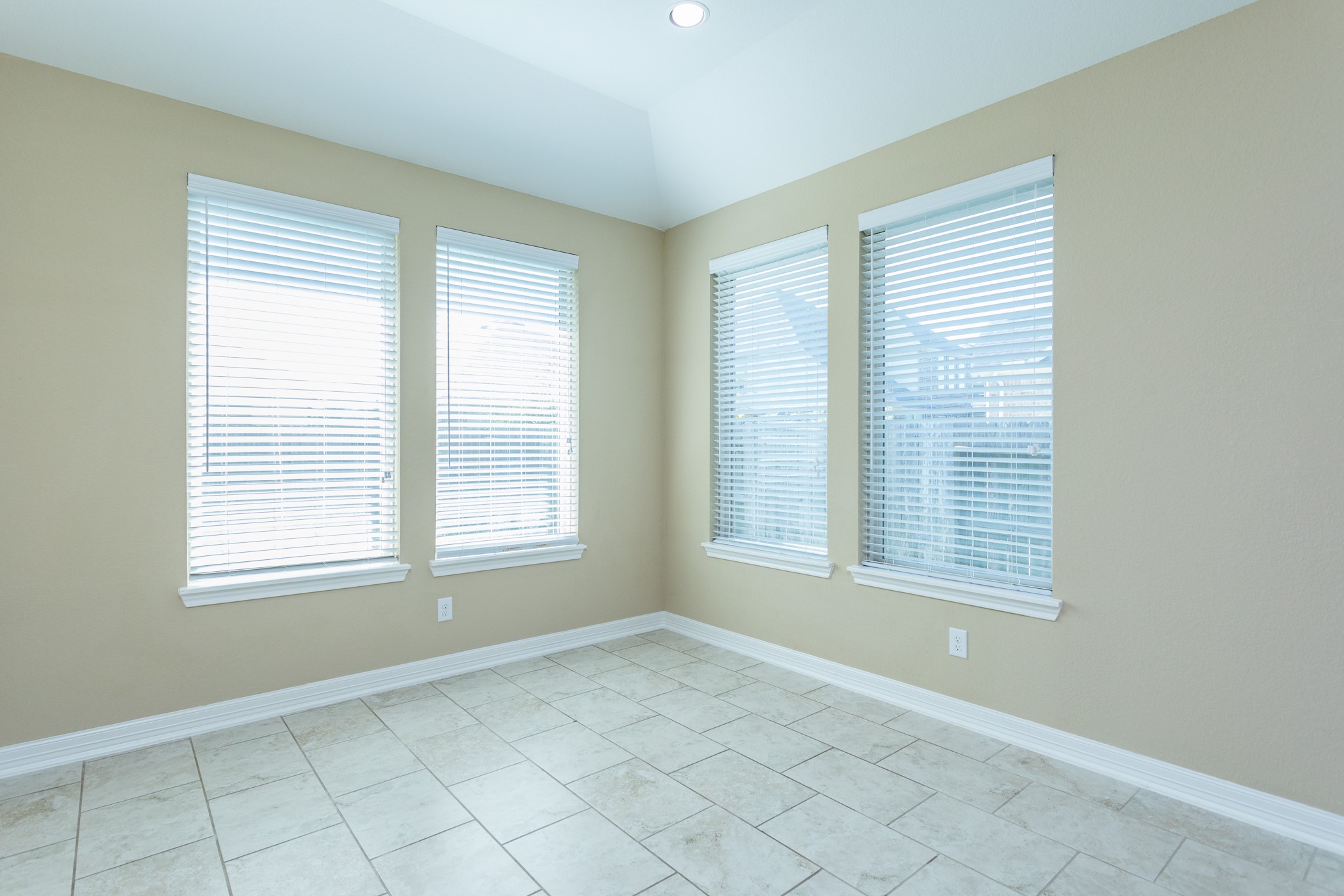 7810 Deep Green Drive Property Photo 19