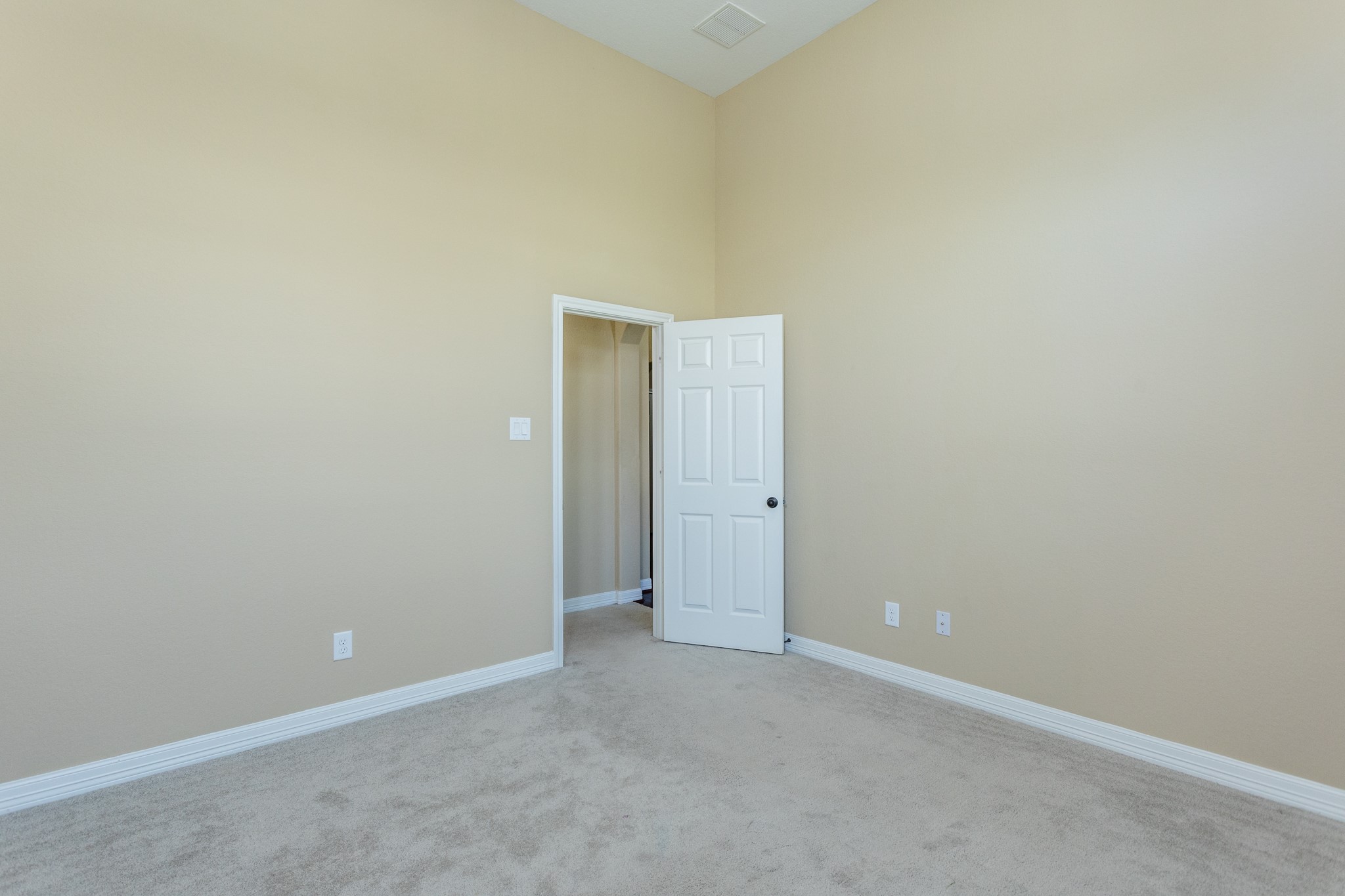7810 Deep Green Drive Property Photo 27