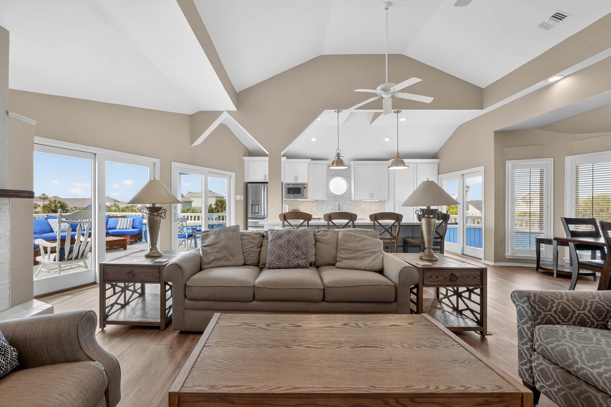 13649 Pirates Beach Boulevard Property Photo 15