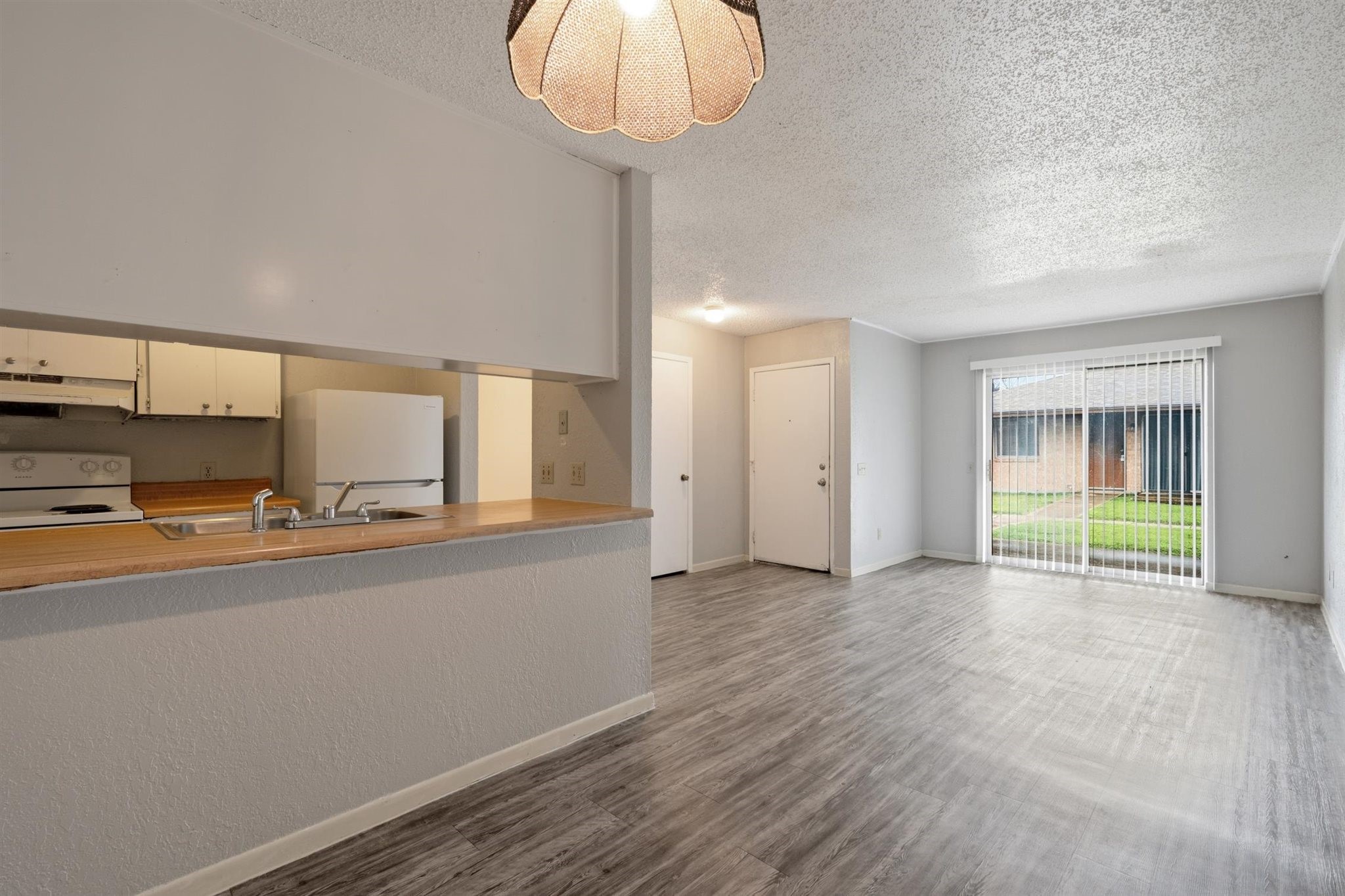 175 Loop 265 Property Photo 3