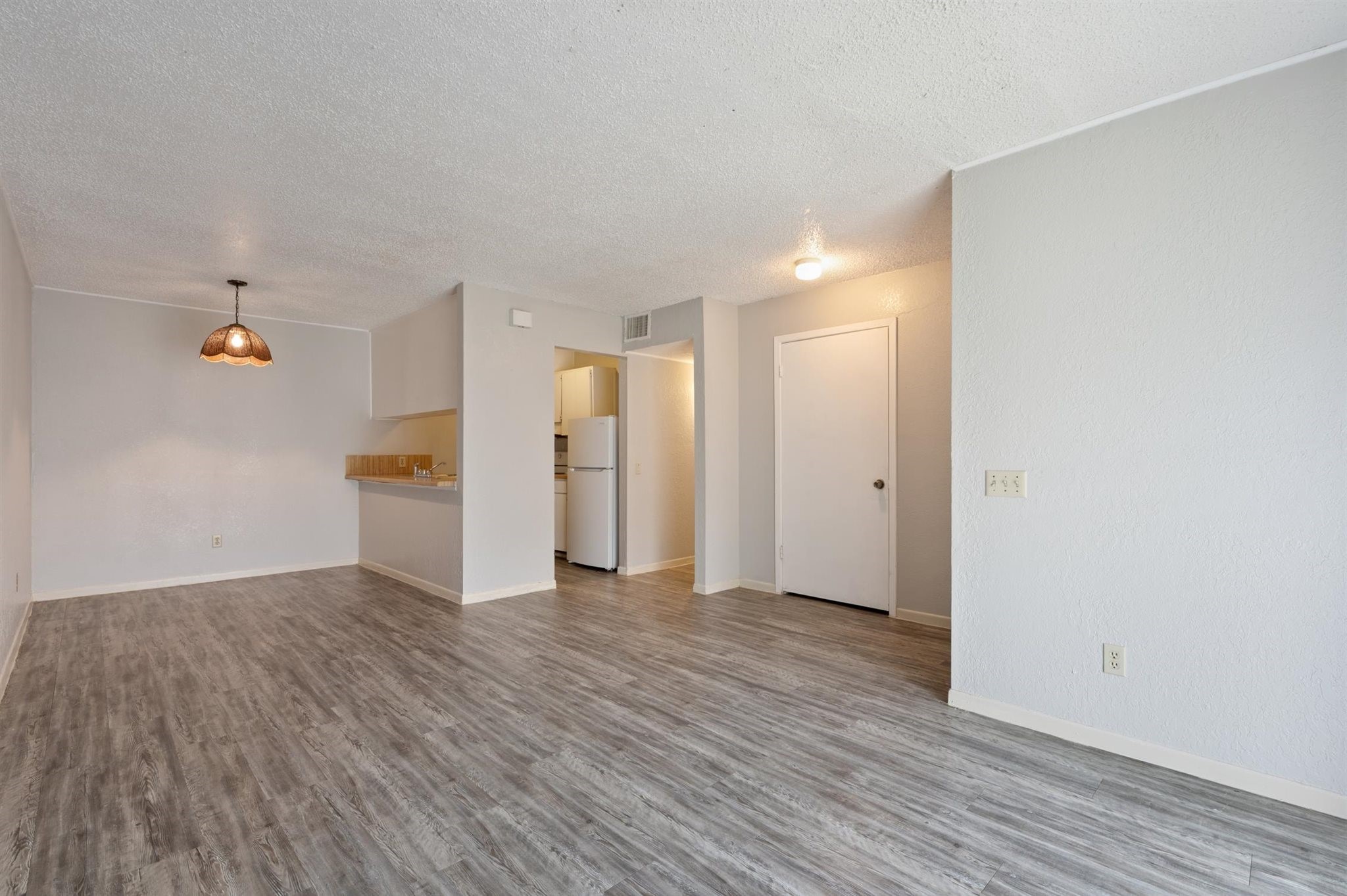 175 Loop 265 Property Photo 4