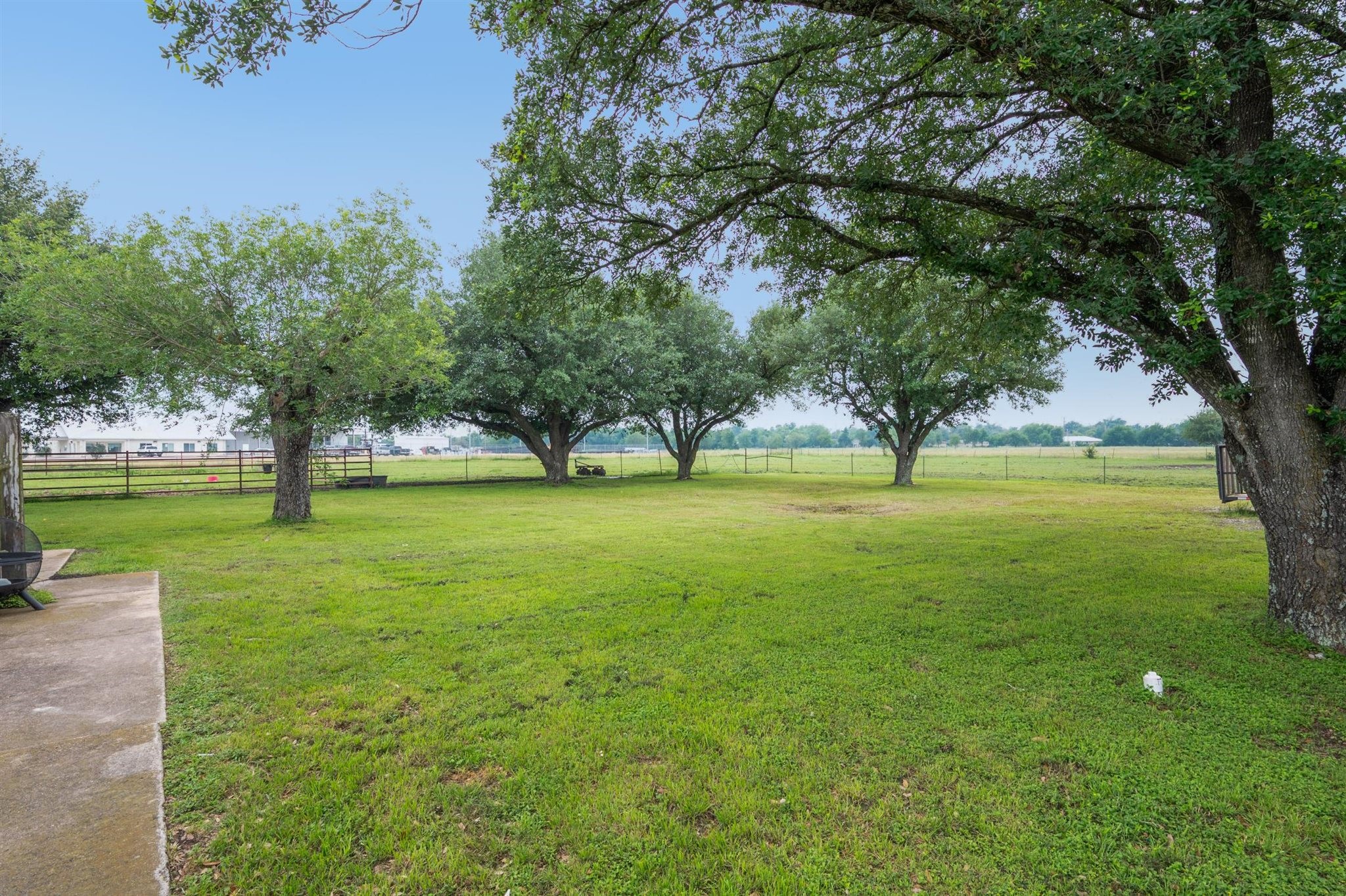 175 Loop 265 Property Photo 13