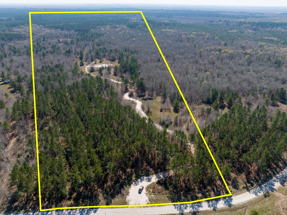 1653 Private Road 8160 Property Photo 1