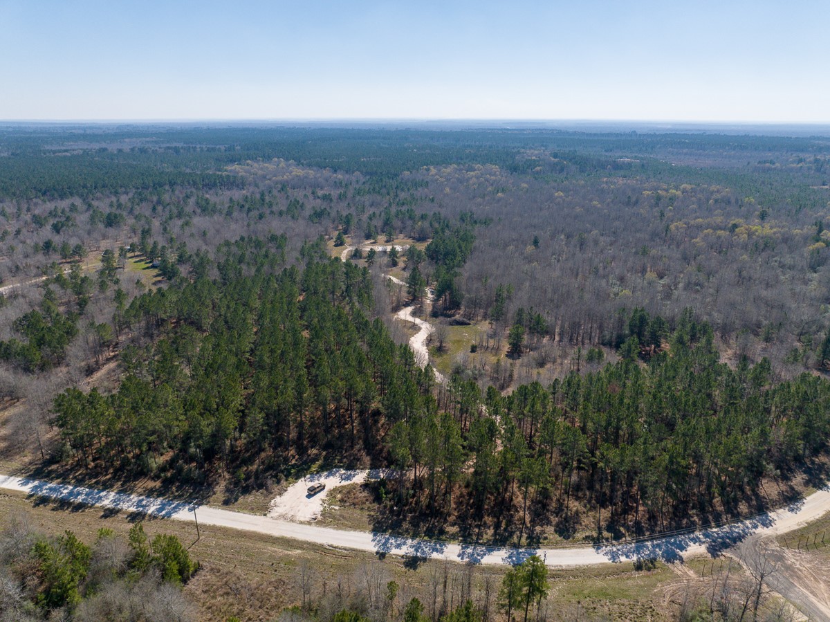 1653 Private Road 8160 Property Photo 2