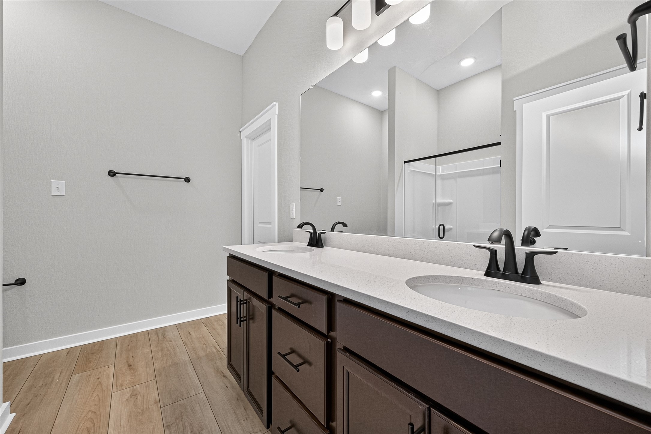 40757 Mostyn Lake Property Photo 40