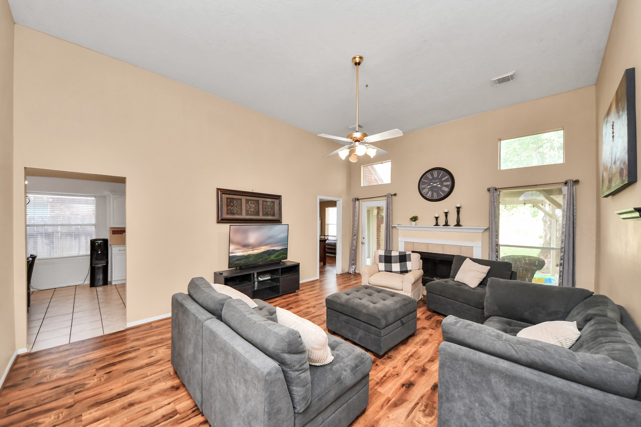 3627 Timothy Lane Property Photo 2