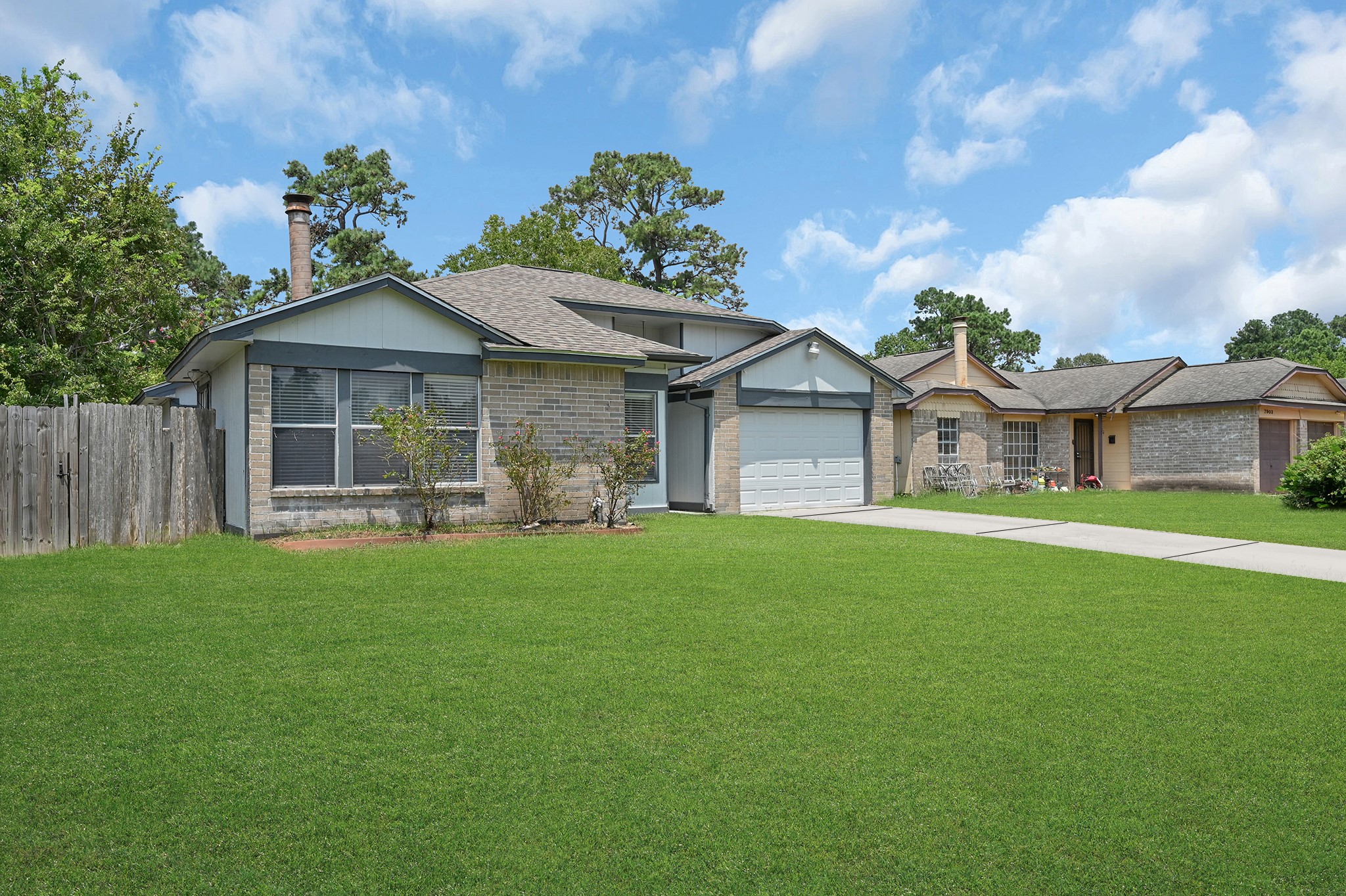 7823 Eastern Bluebird Drive Property Photo 2
