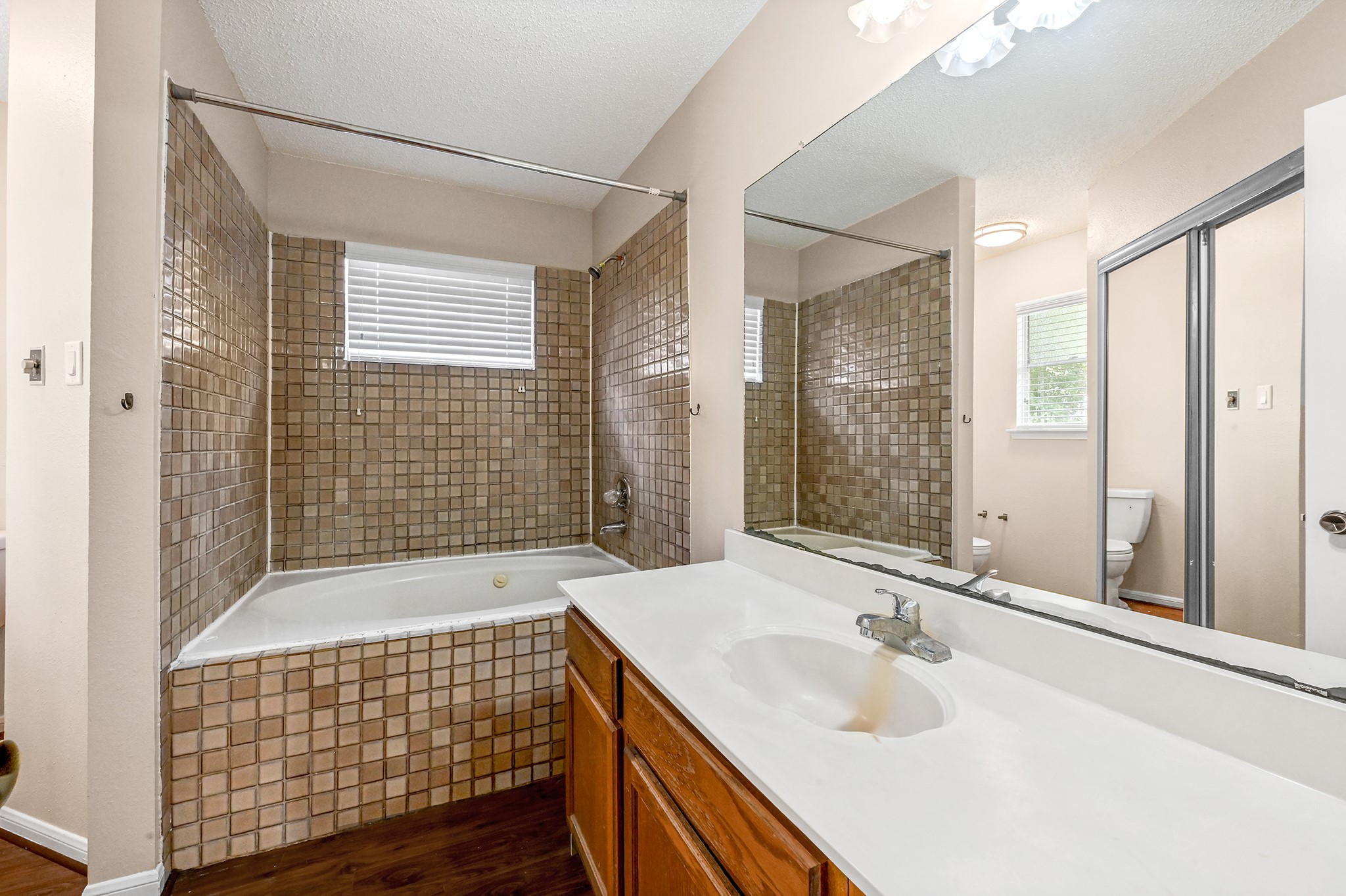 7823 Eastern Bluebird Drive Property Photo 10