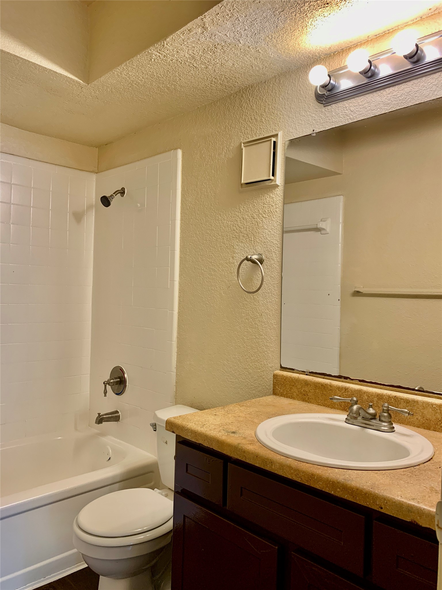 8100 Creekbend Drive 157 Property Photo 14