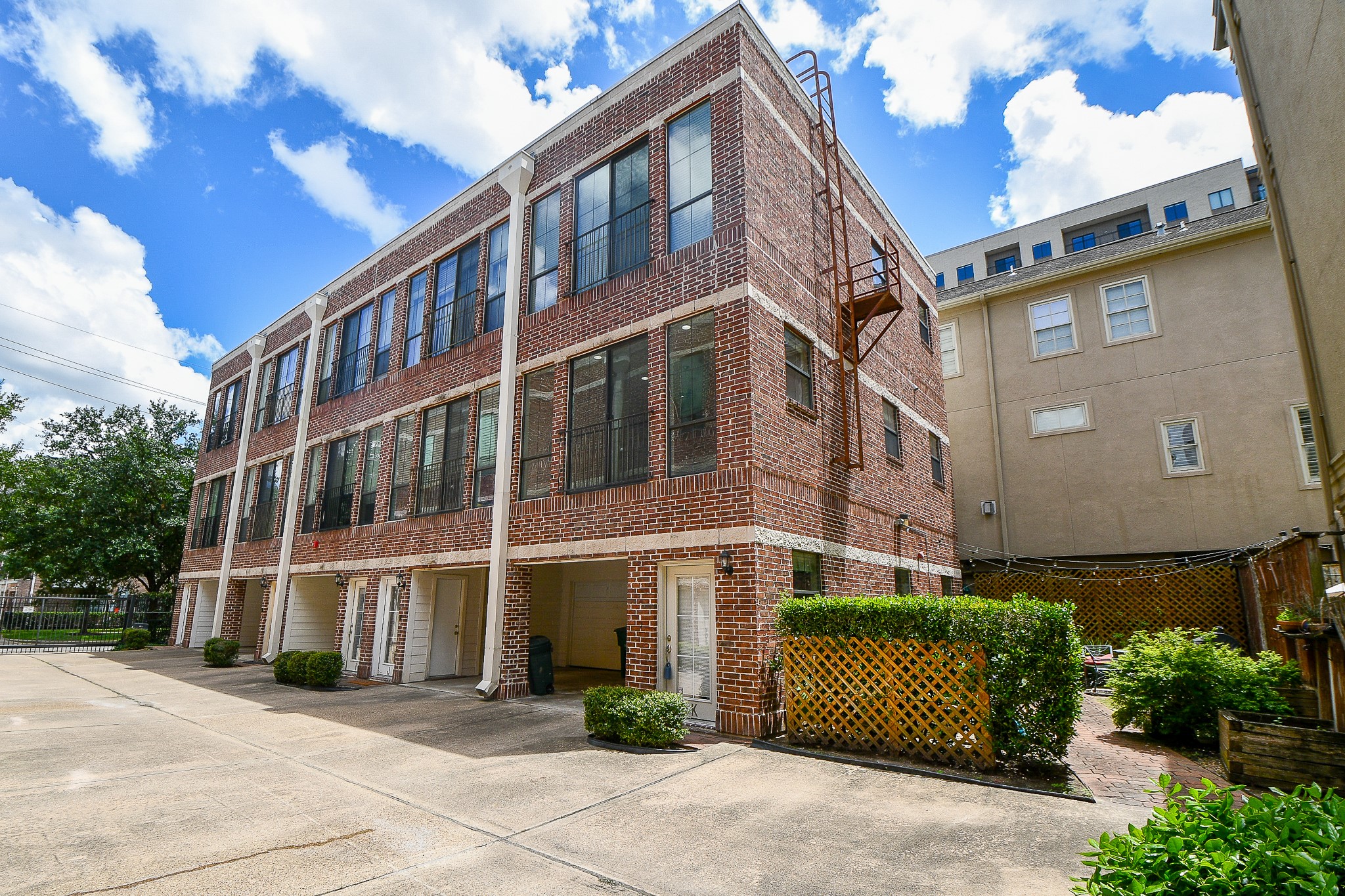 118 Mcgowen Street K Property Photo 1