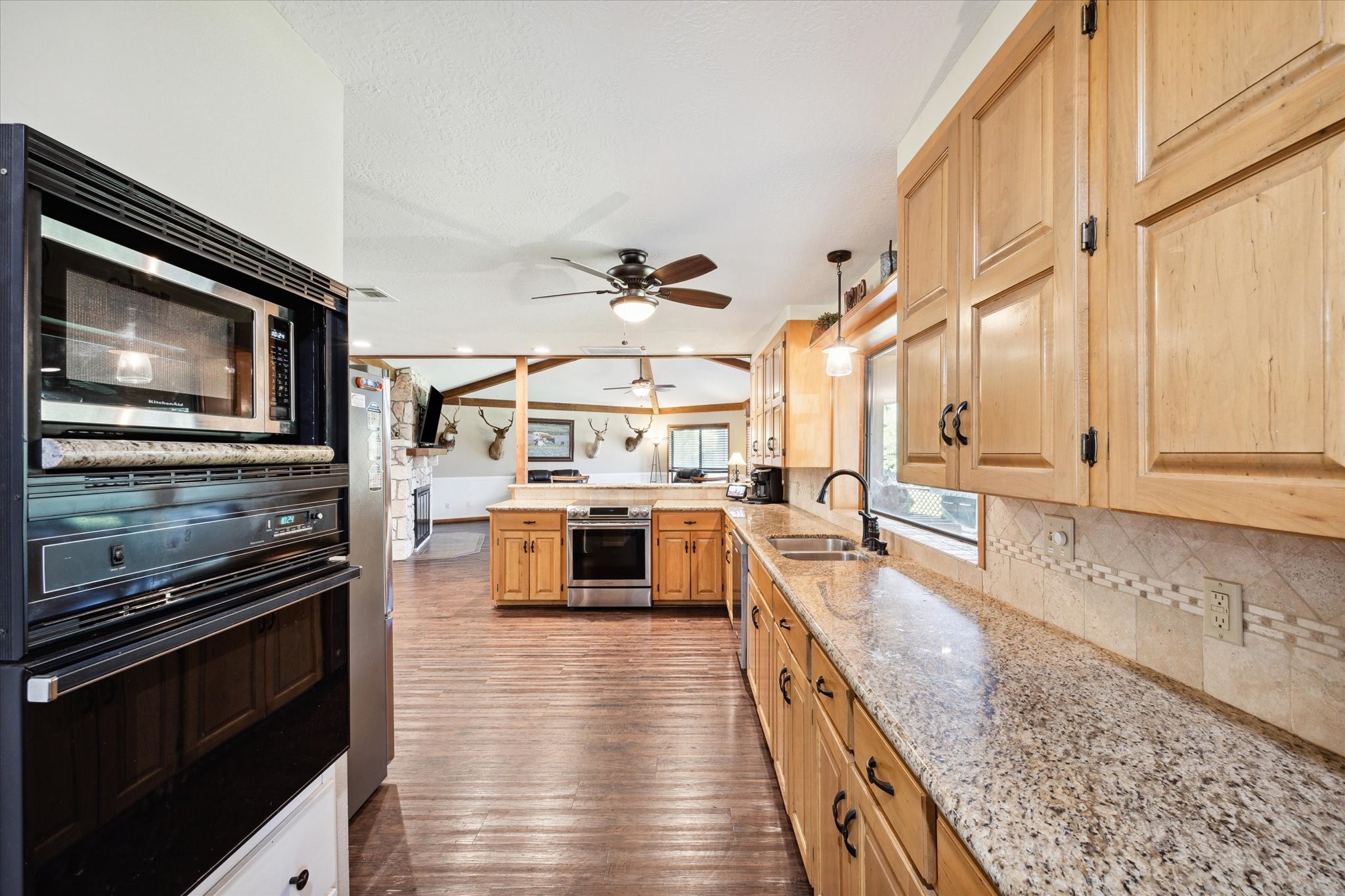 155 Oakwoods Drive Property Photo 11