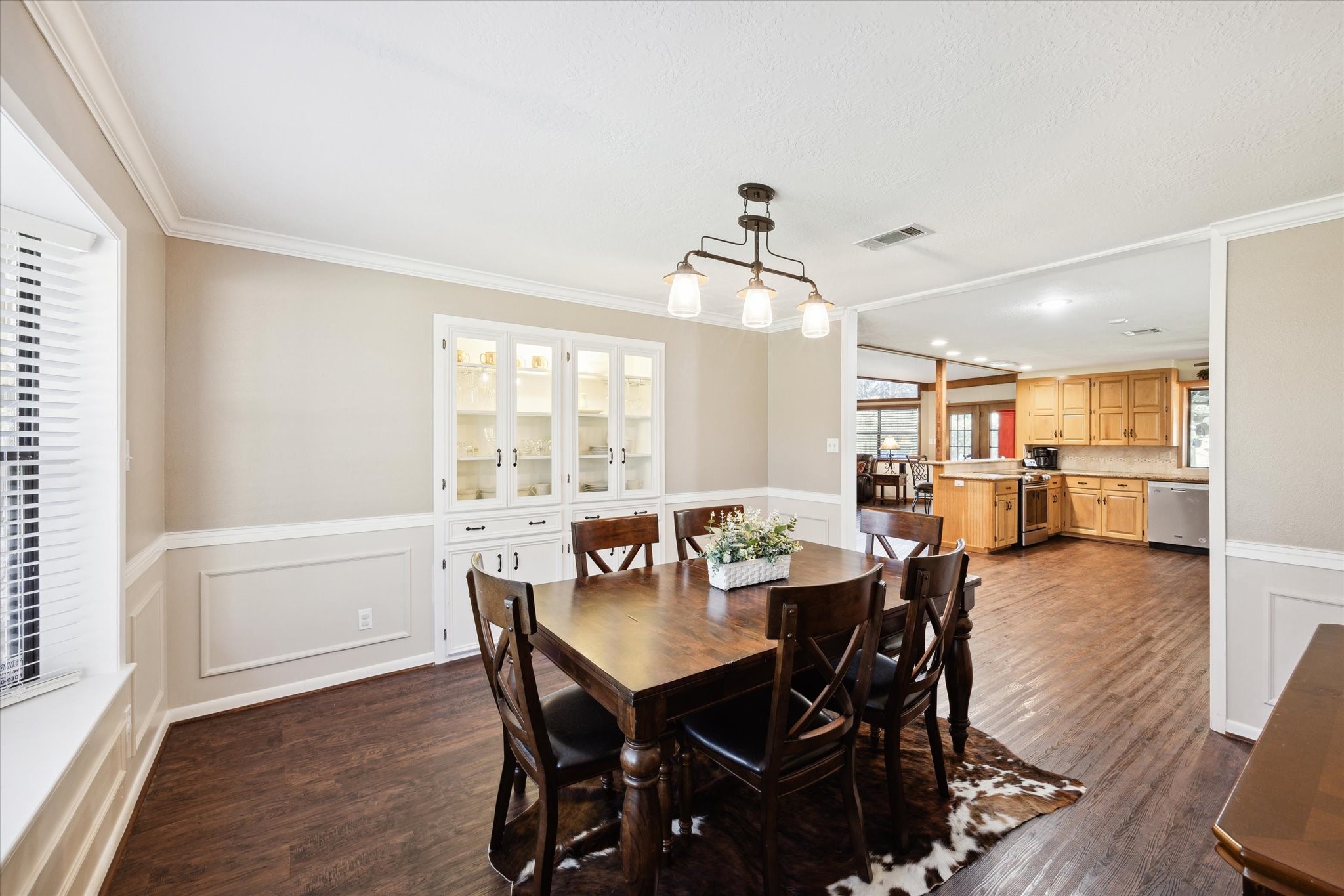 155 Oakwoods Drive Property Photo 13