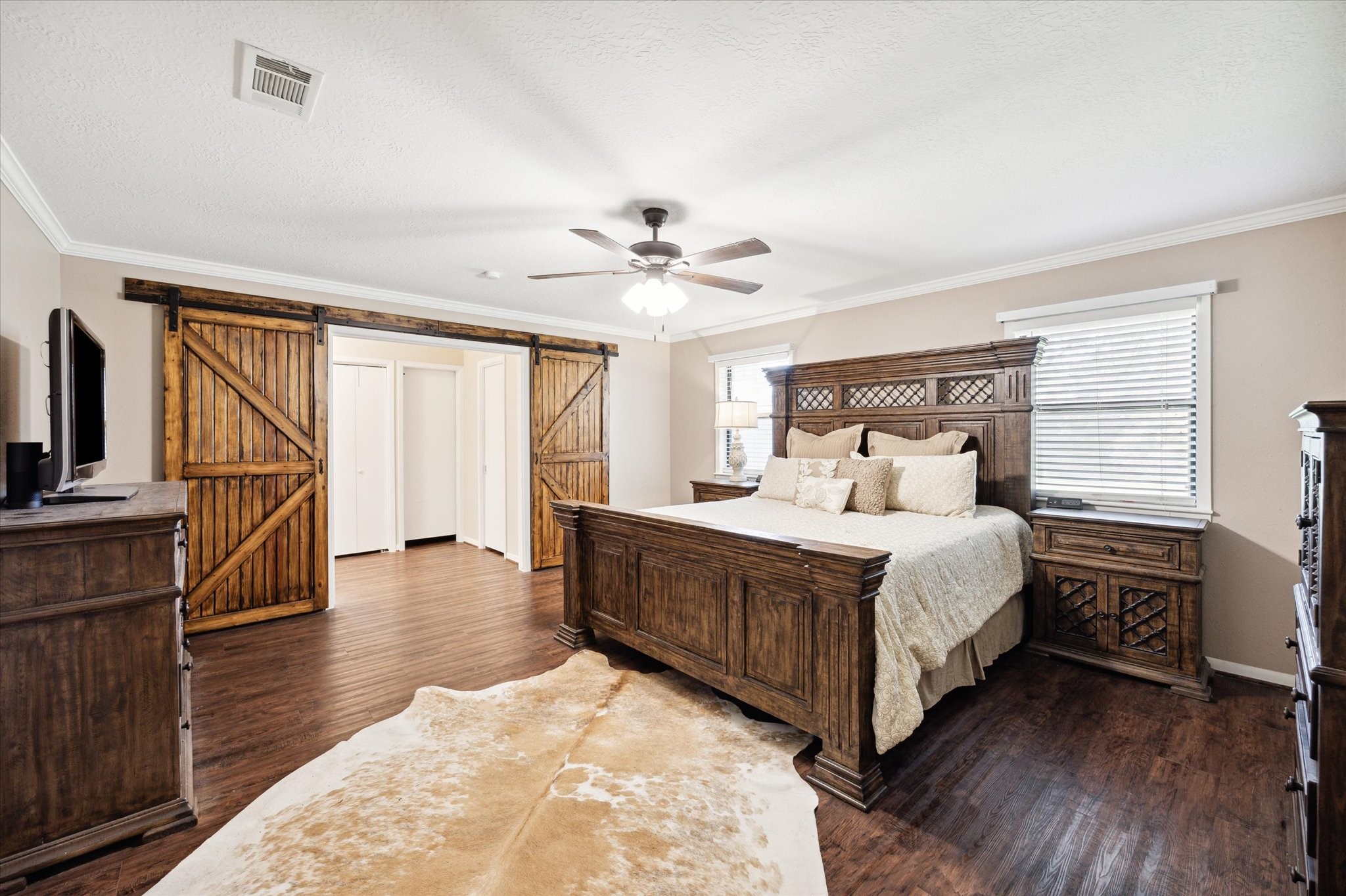 155 Oakwoods Drive Property Photo 15