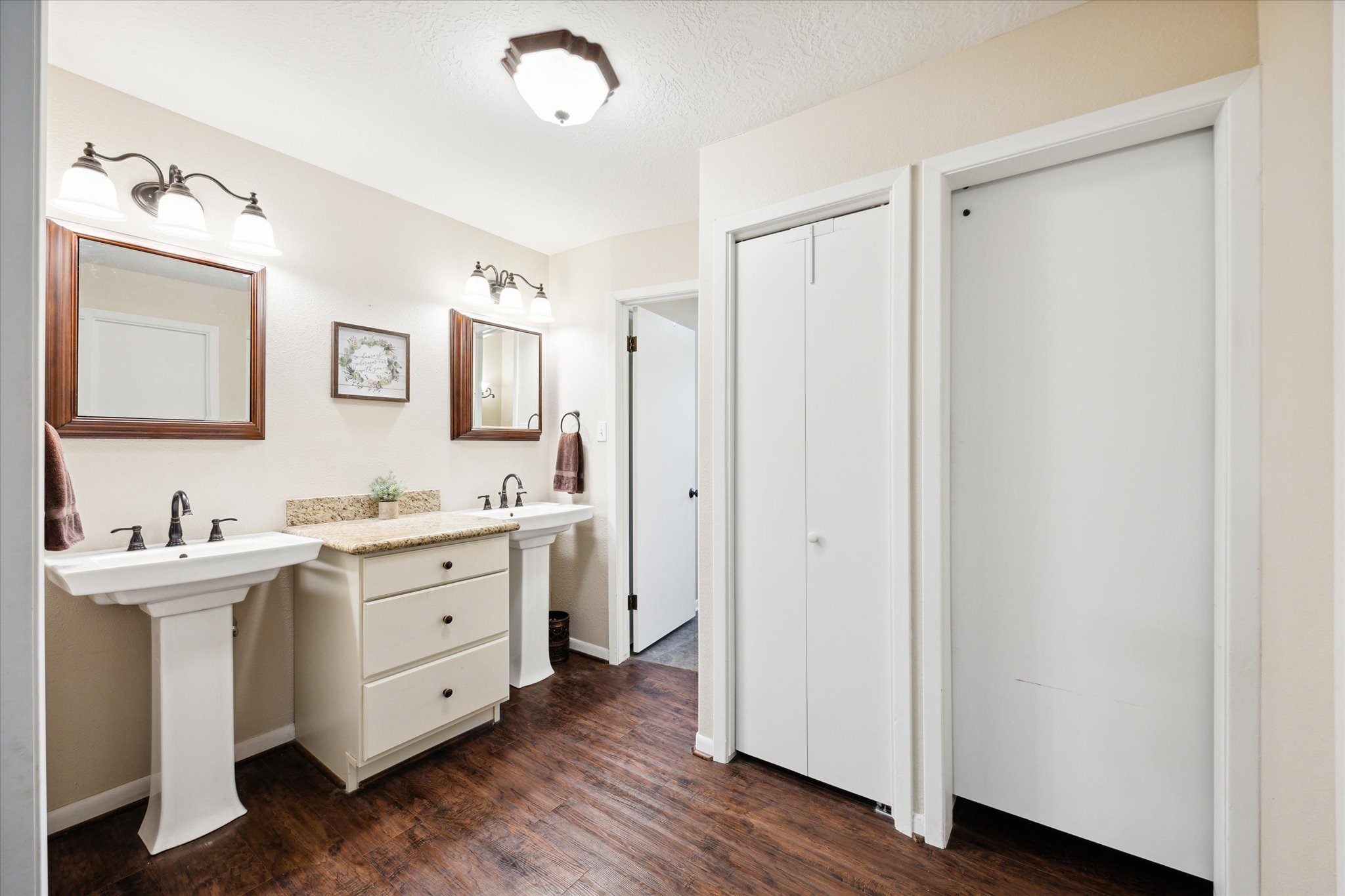 155 Oakwoods Drive Property Photo 16
