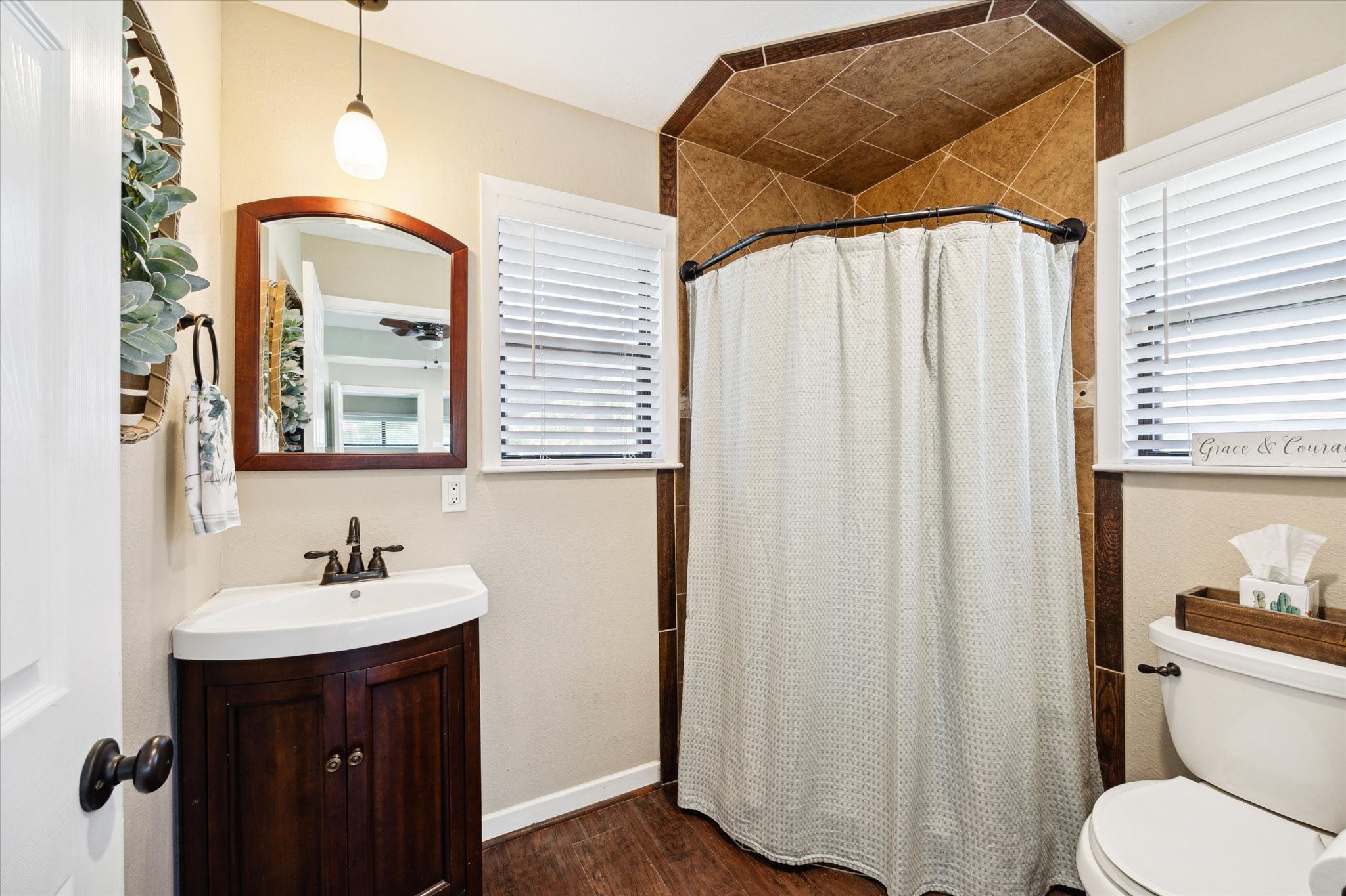 155 Oakwoods Drive Property Photo 17