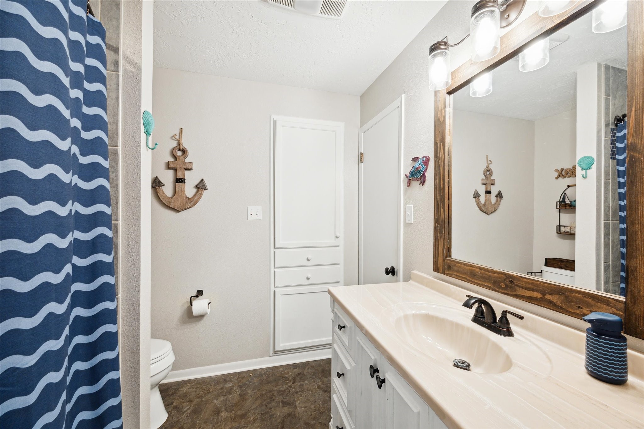155 Oakwoods Drive Property Photo 21