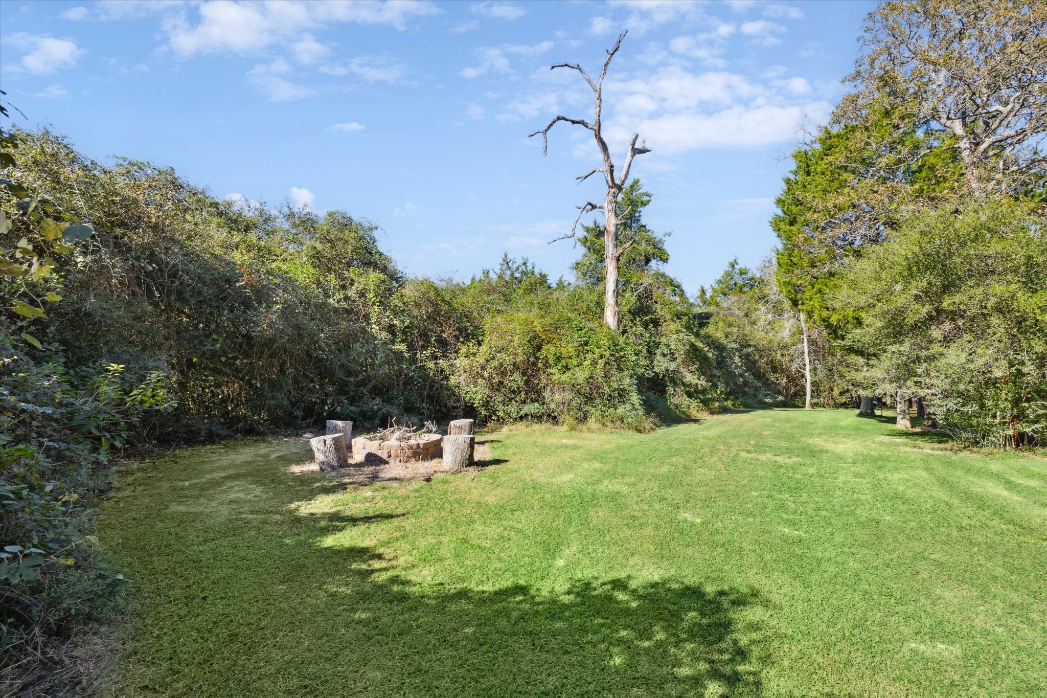 155 Oakwoods Drive Property Photo 28