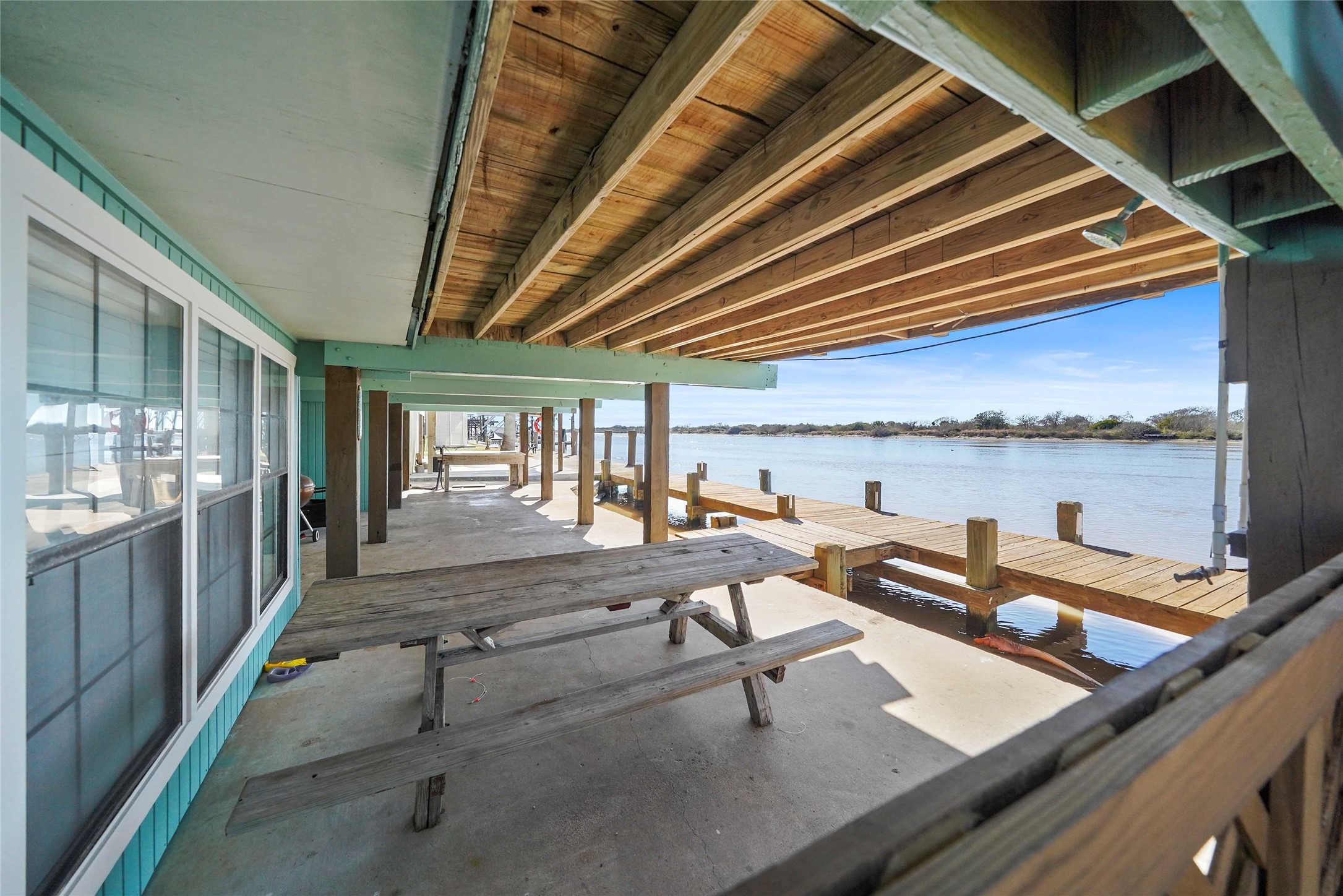 4258 Fm 2031 Beach Road Property Photo 7