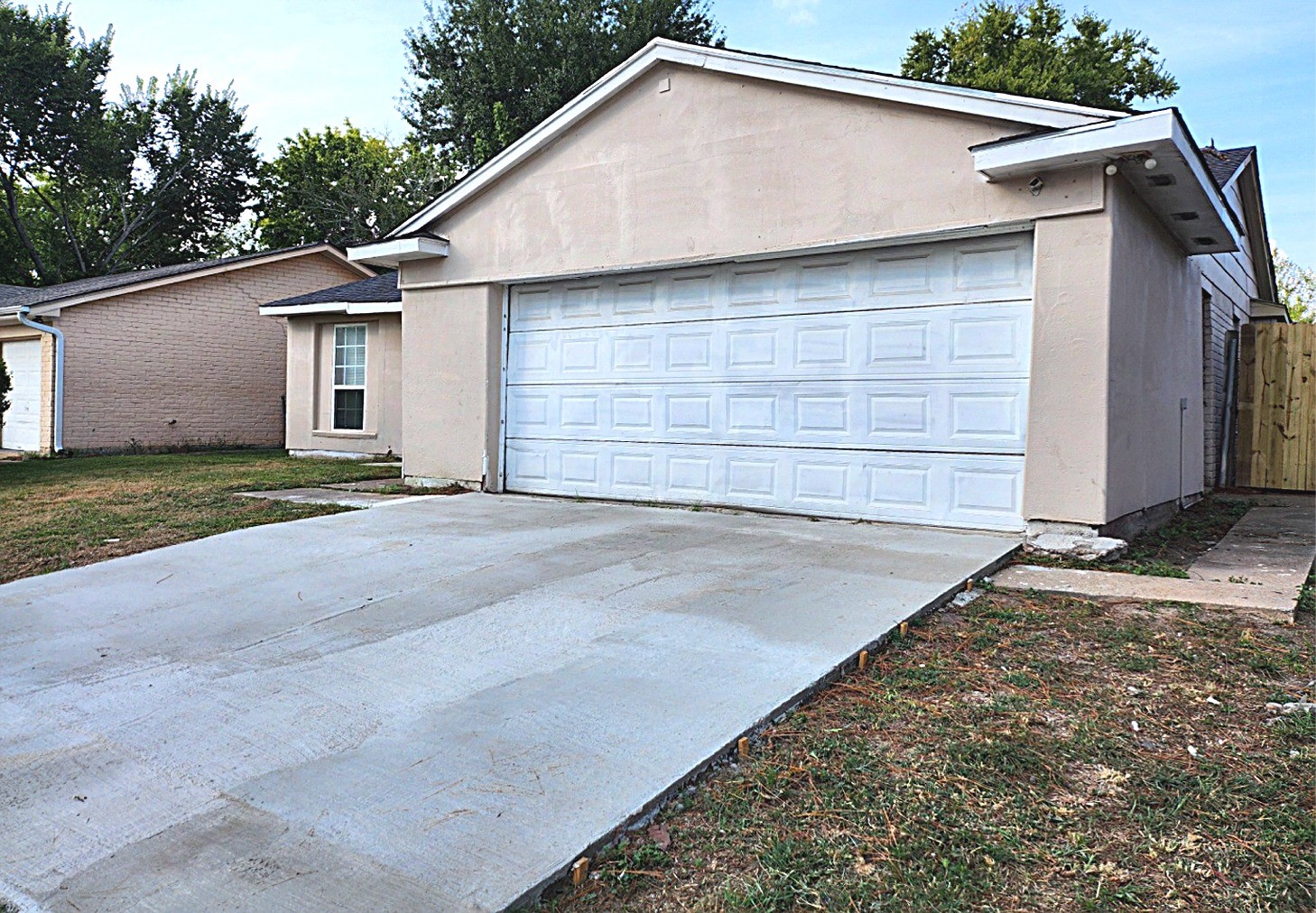 15829 Ridgeroe Lane Property Photo 3