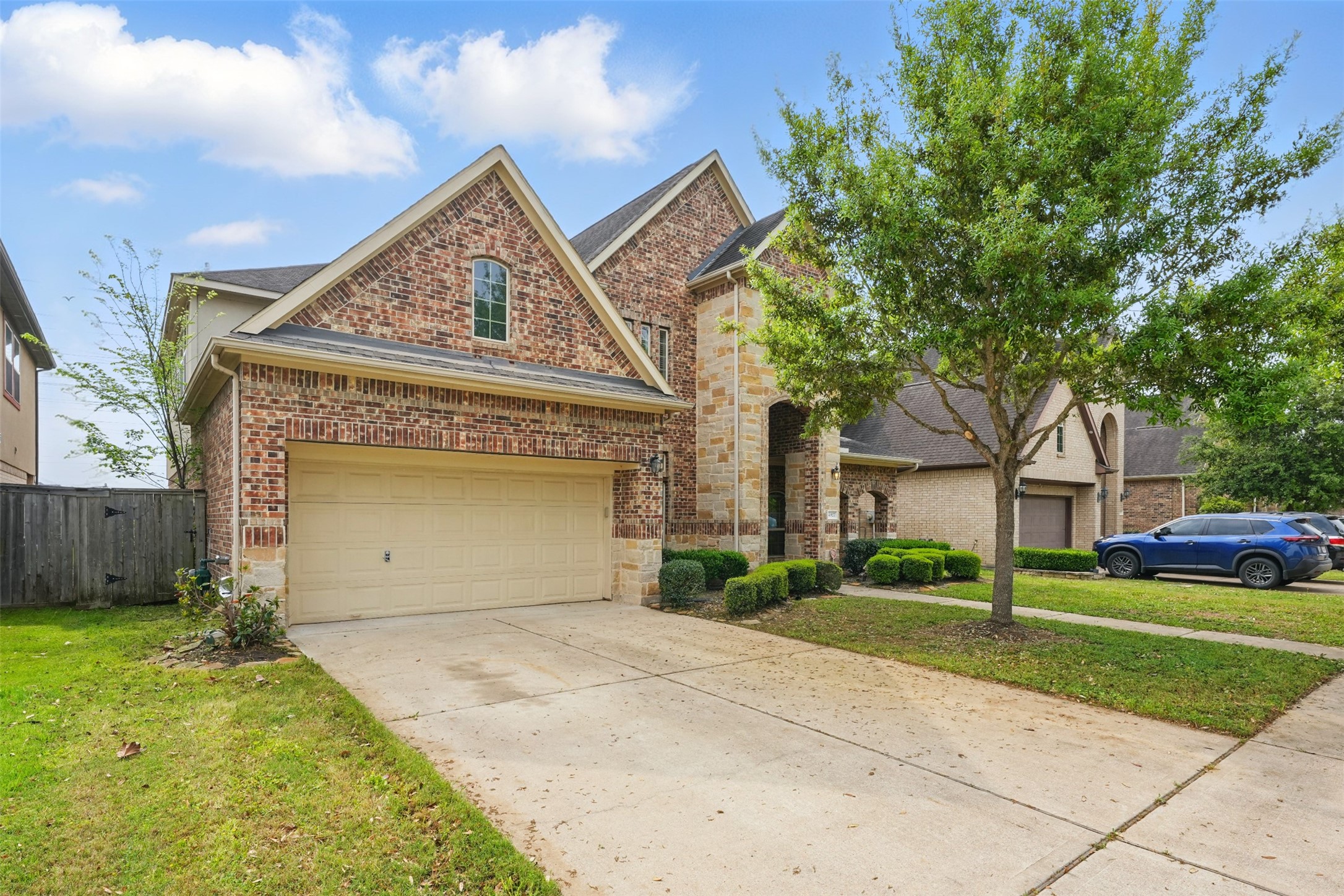 4927 Blackwater Lane Property Photo 3