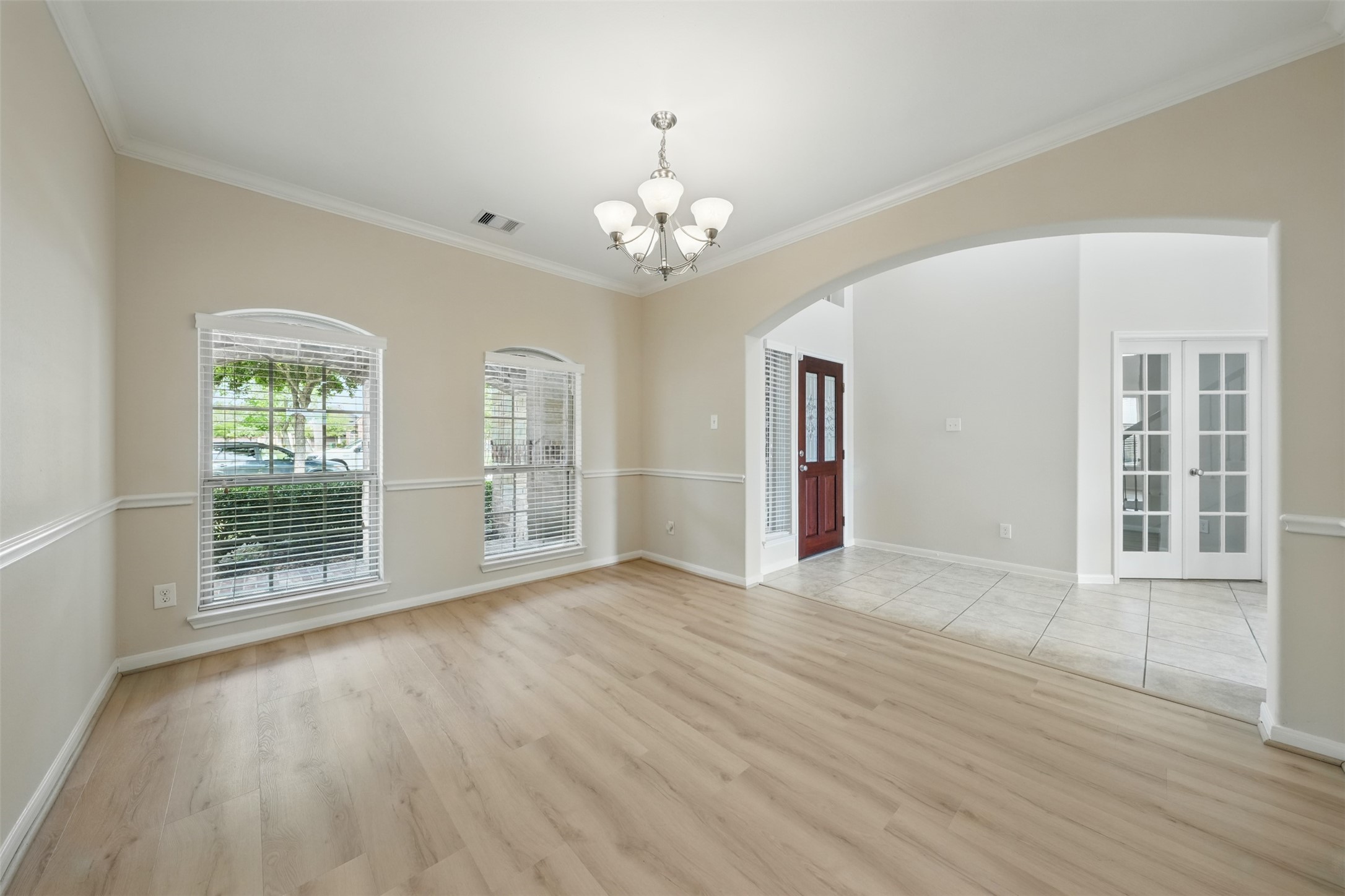 4927 Blackwater Lane Property Photo 8