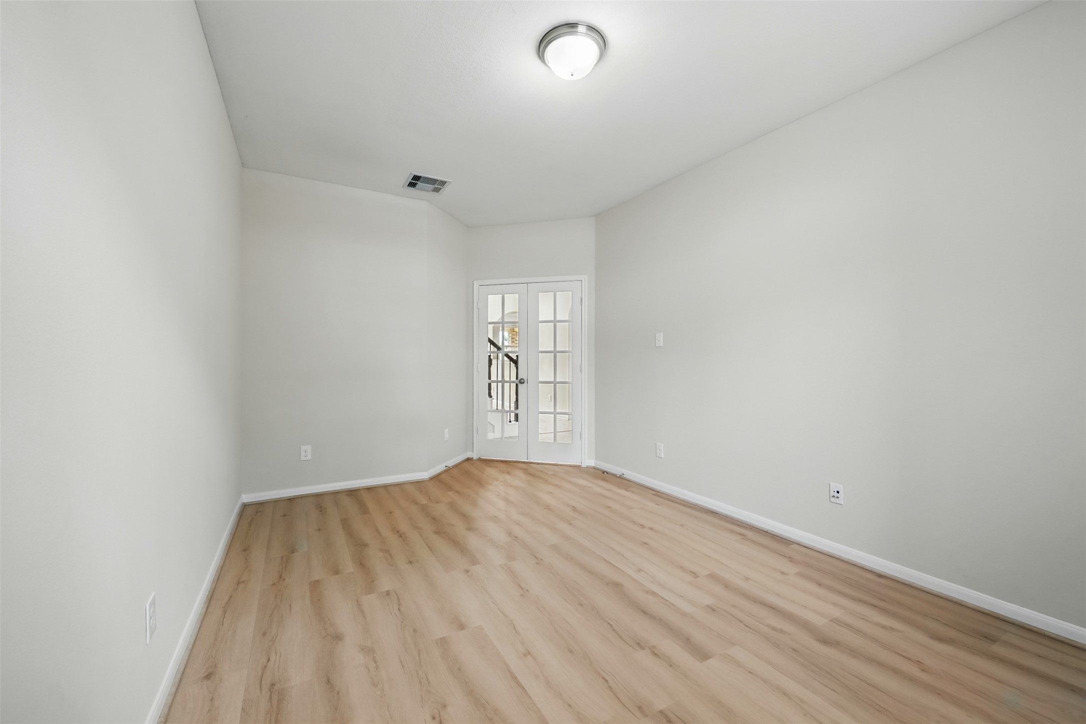 4927 Blackwater Lane Property Photo 11