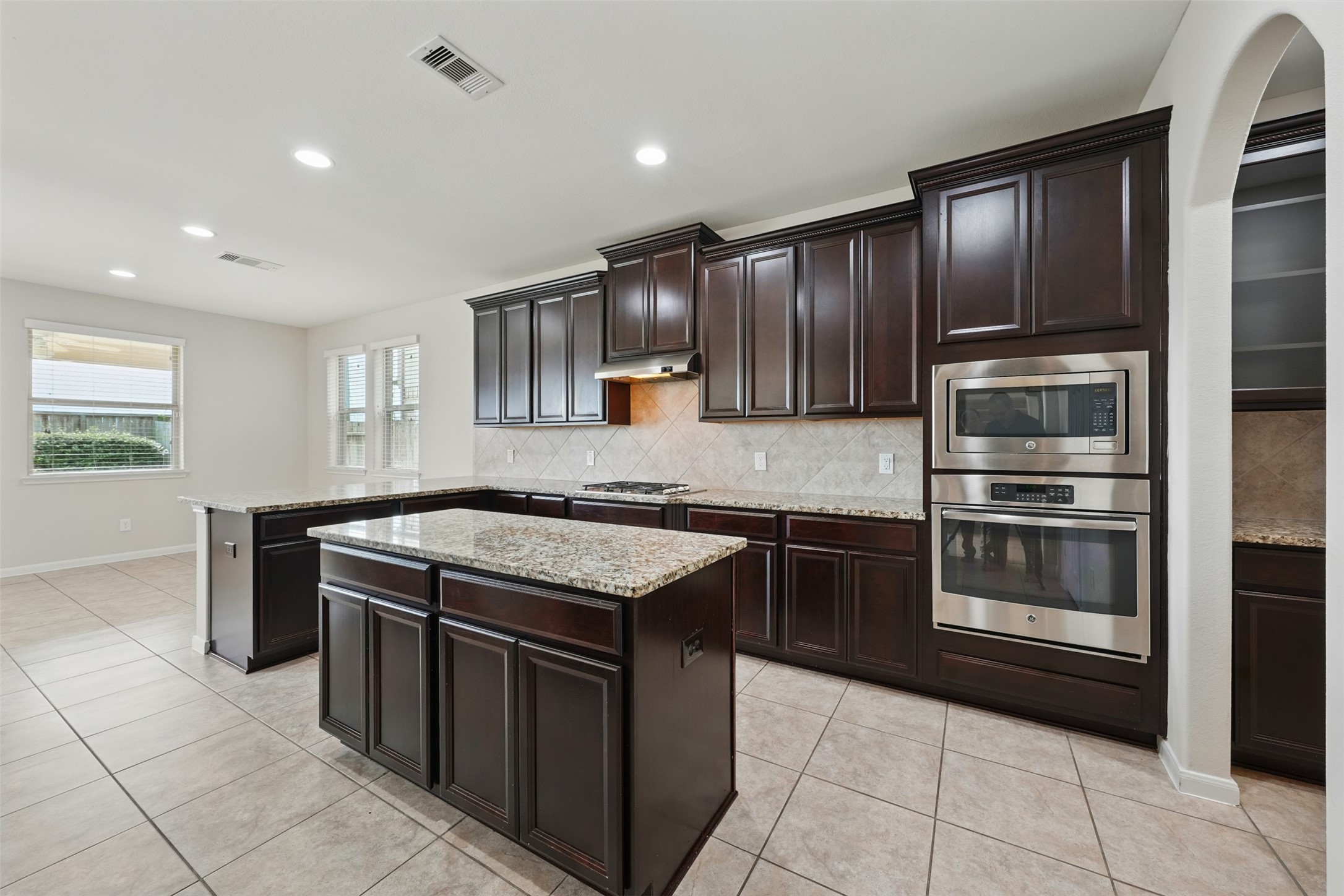 4927 Blackwater Lane Property Photo 13