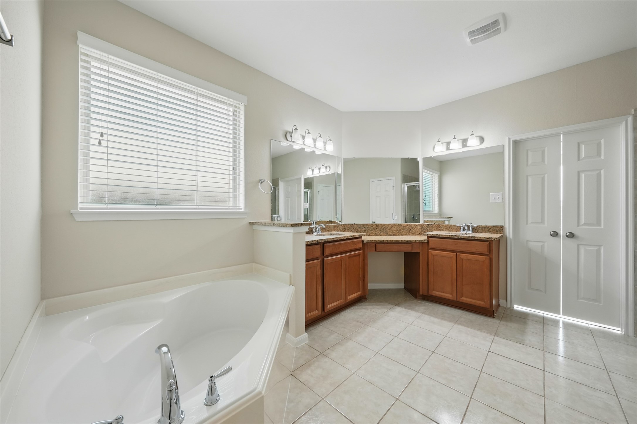 4927 Blackwater Lane Property Photo 25