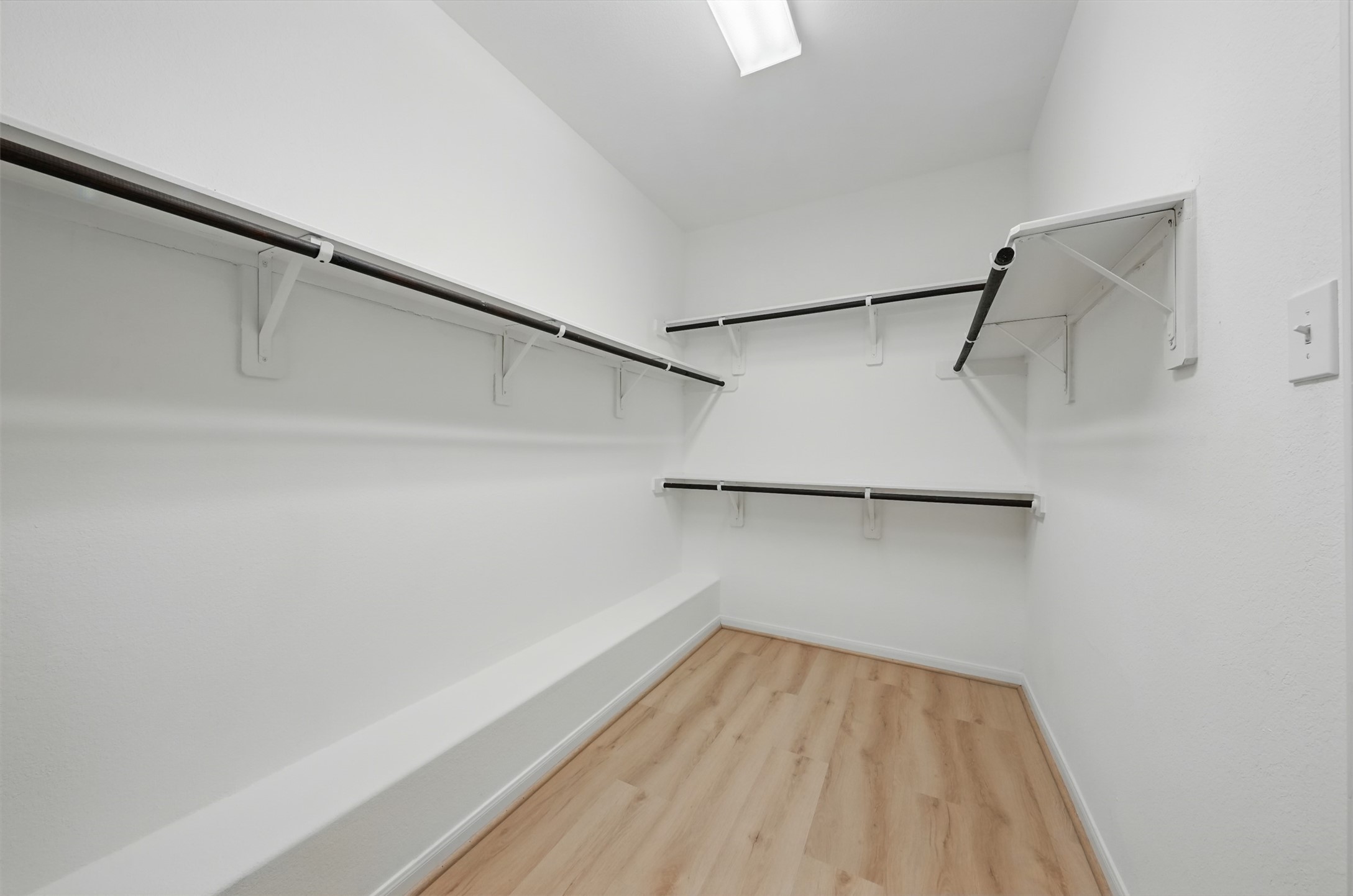 4927 Blackwater Lane Property Photo 27