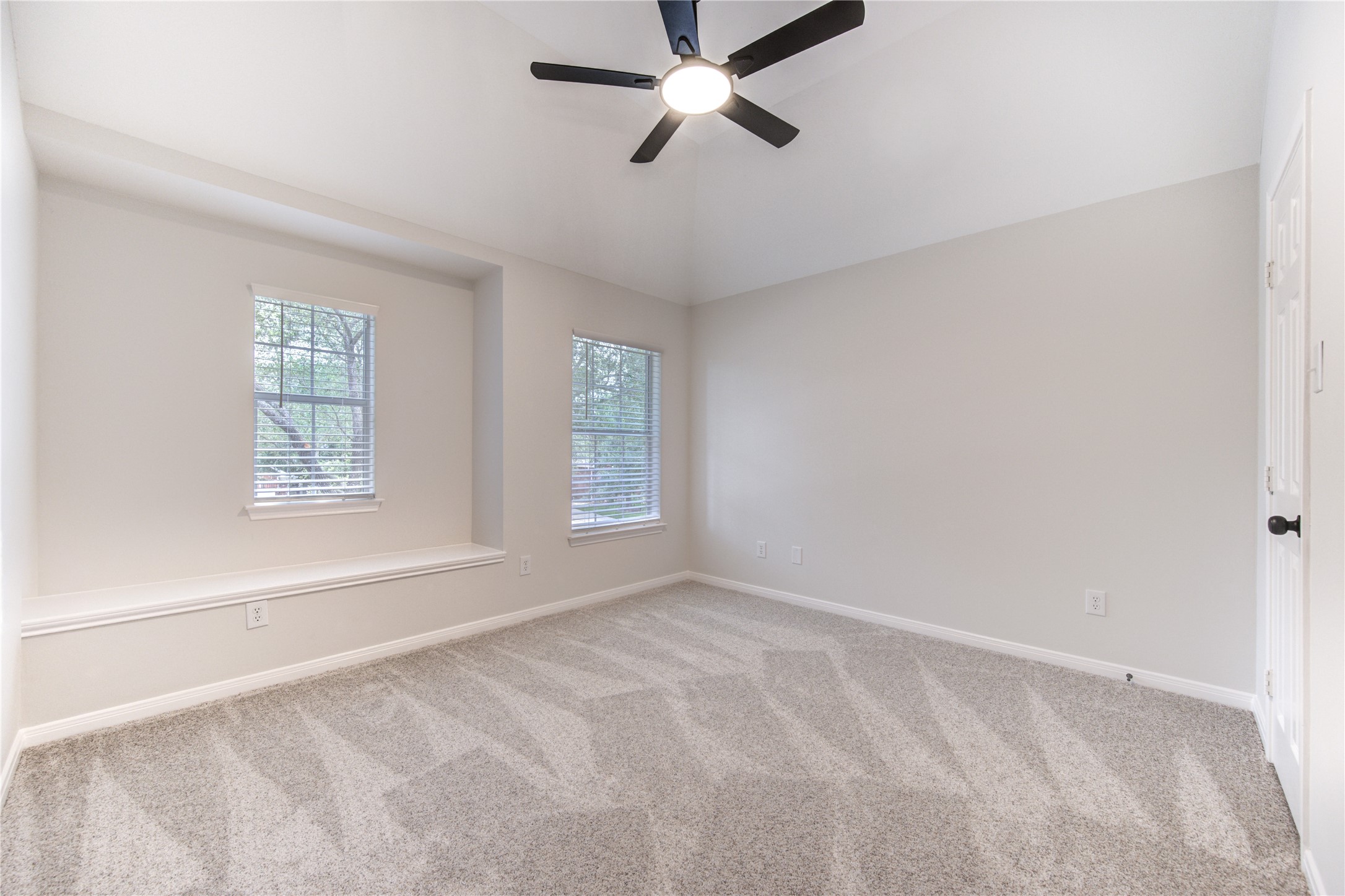 20911 Golden Sycamore Trail Property Photo 36
