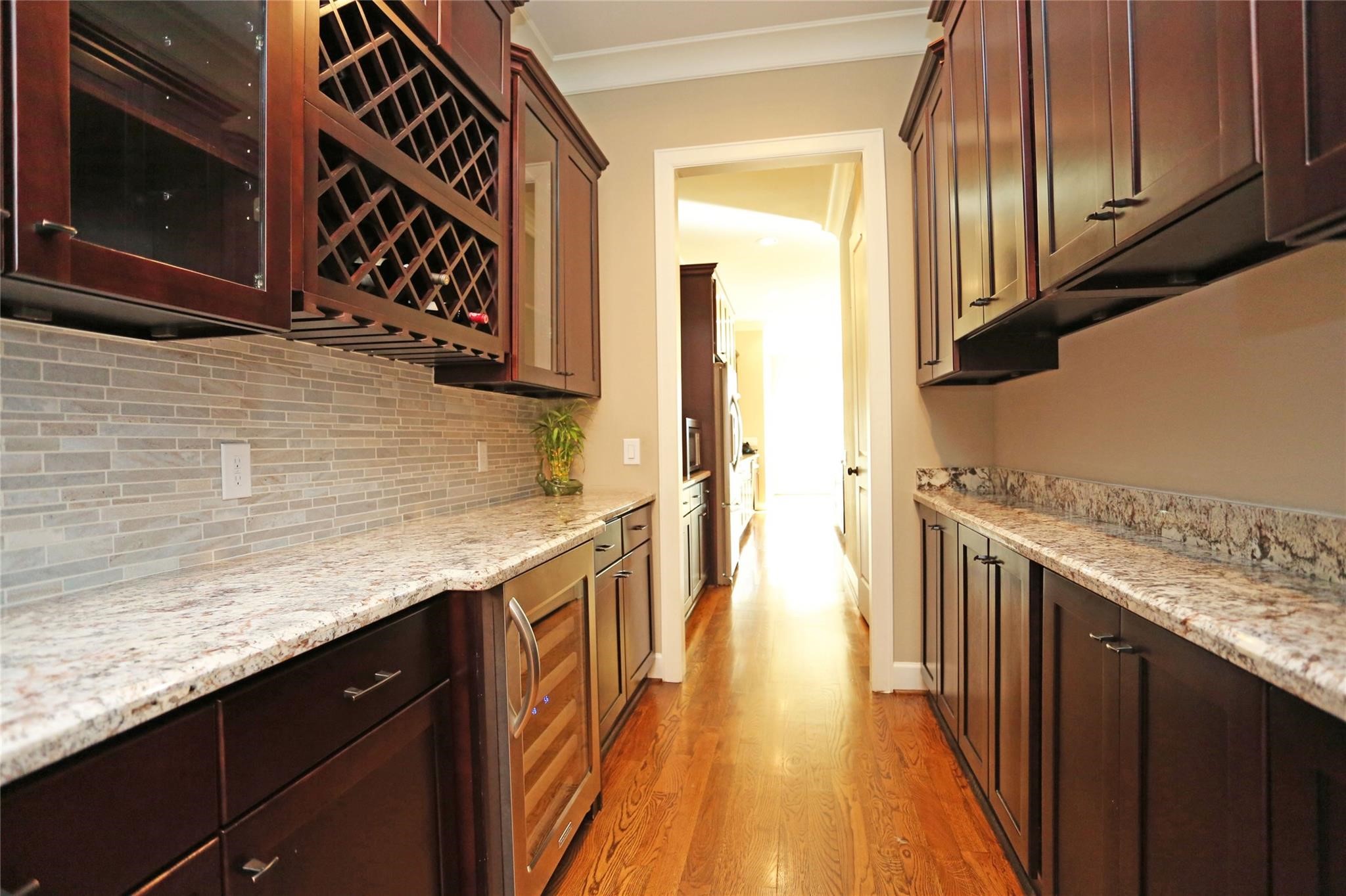 1611 Wakefield Drive Property Photo 9