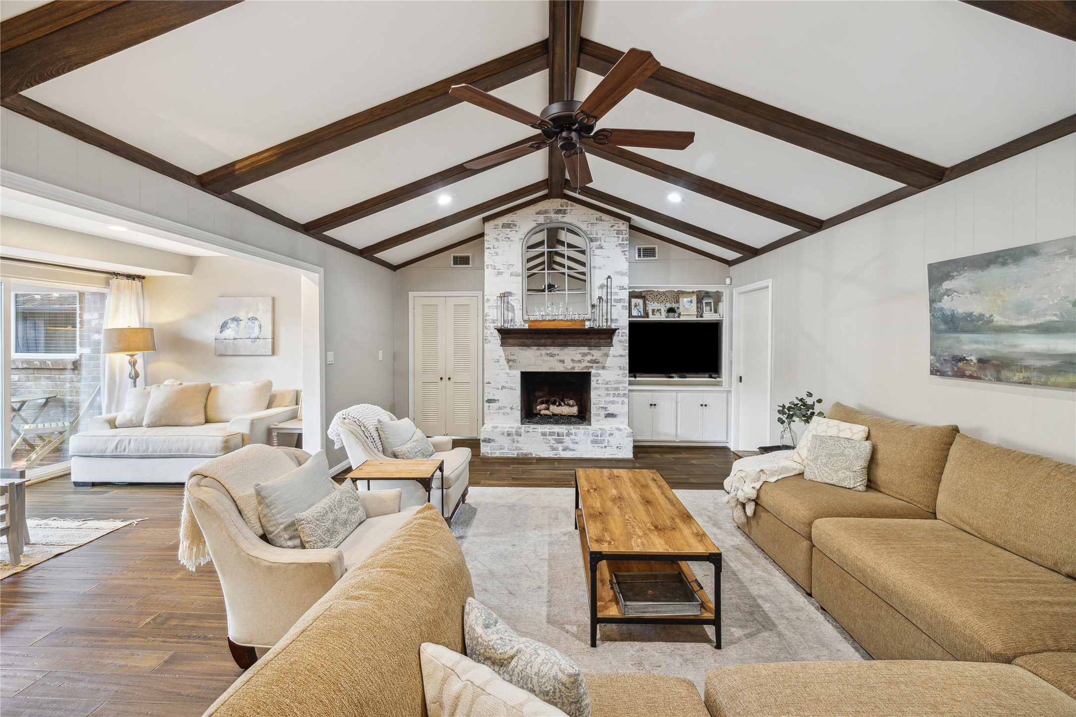 10714 Piping Rock Lane Property Photo 3