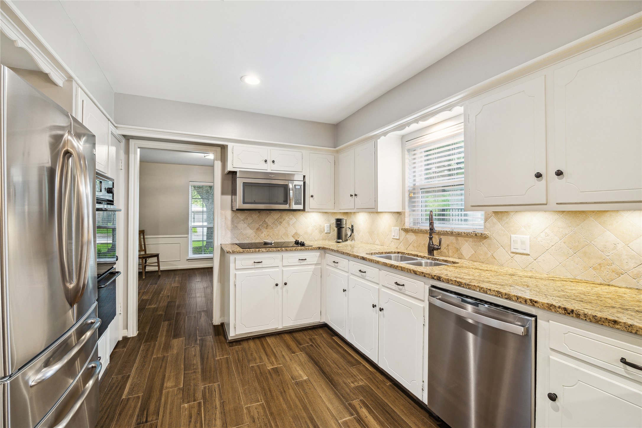 10714 Piping Rock Lane Property Photo 17