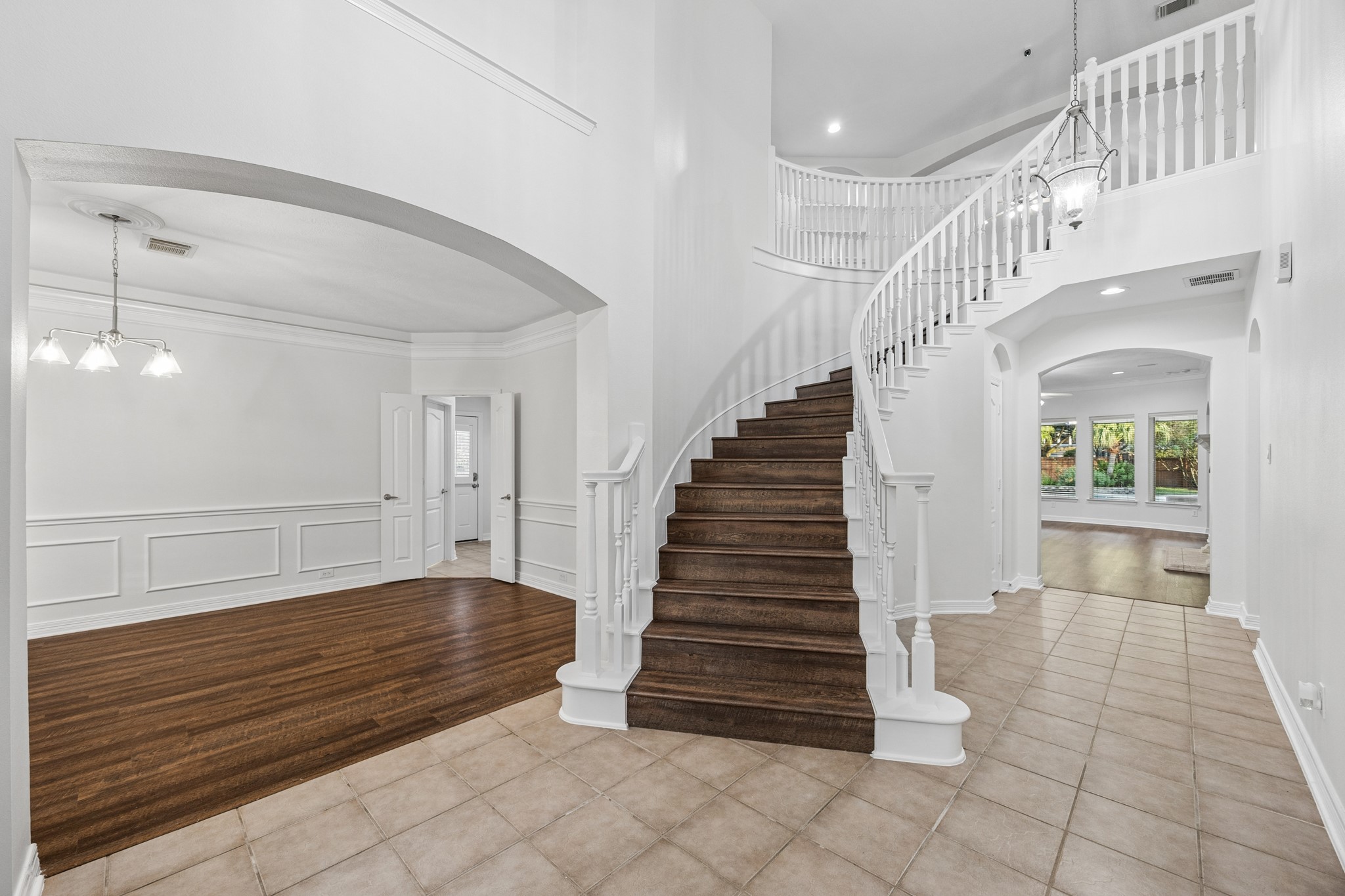 3407 Mystic Port Court Property Photo 3