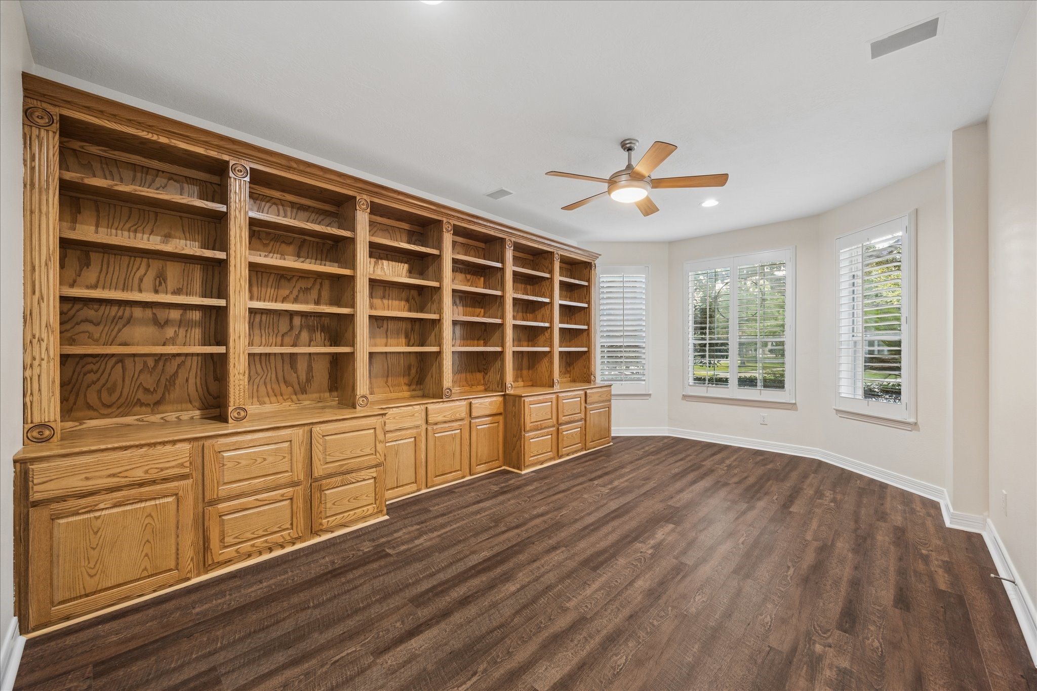 3407 Mystic Port Court Property Photo 5
