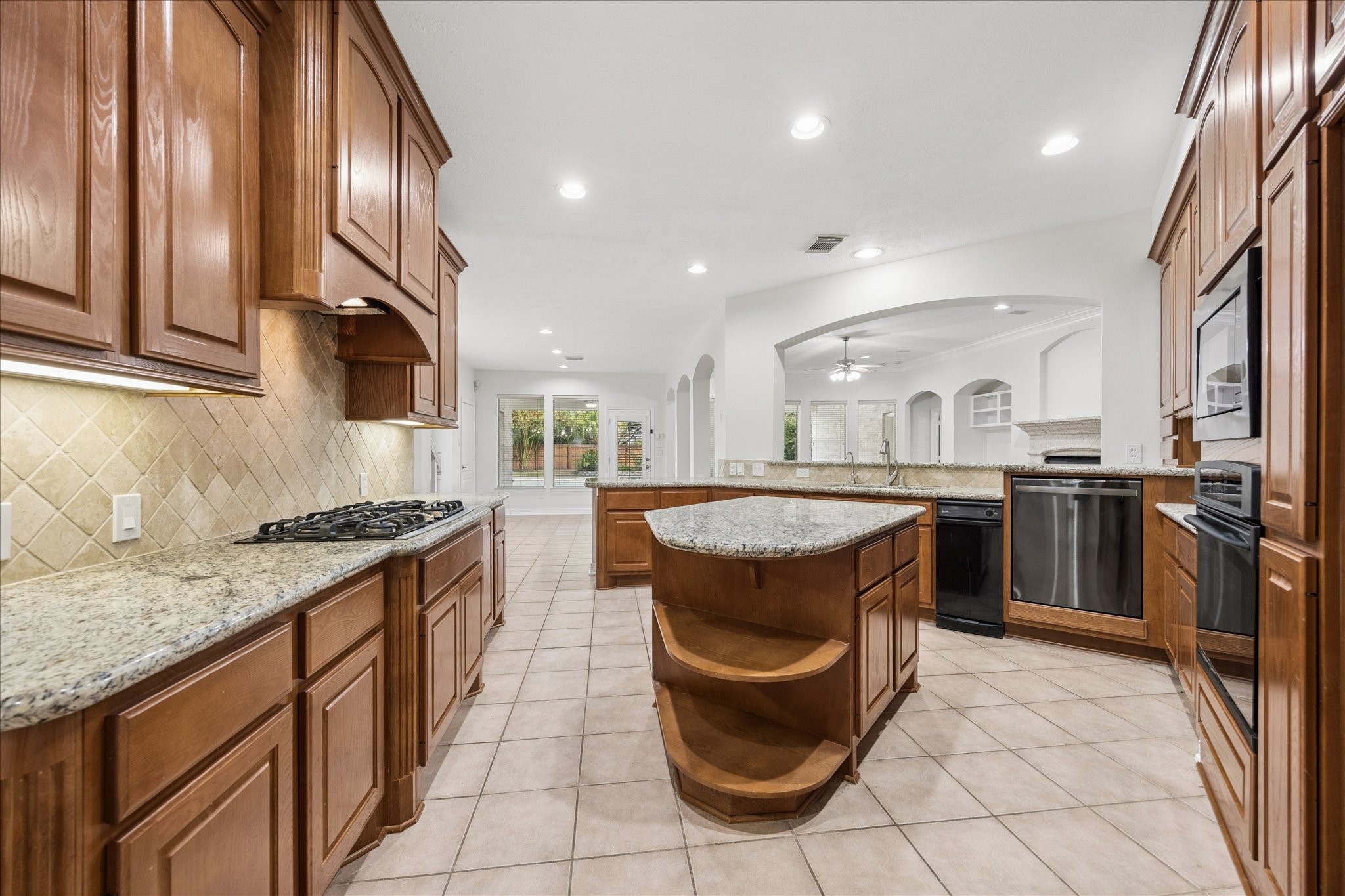3407 Mystic Port Court Property Photo 10
