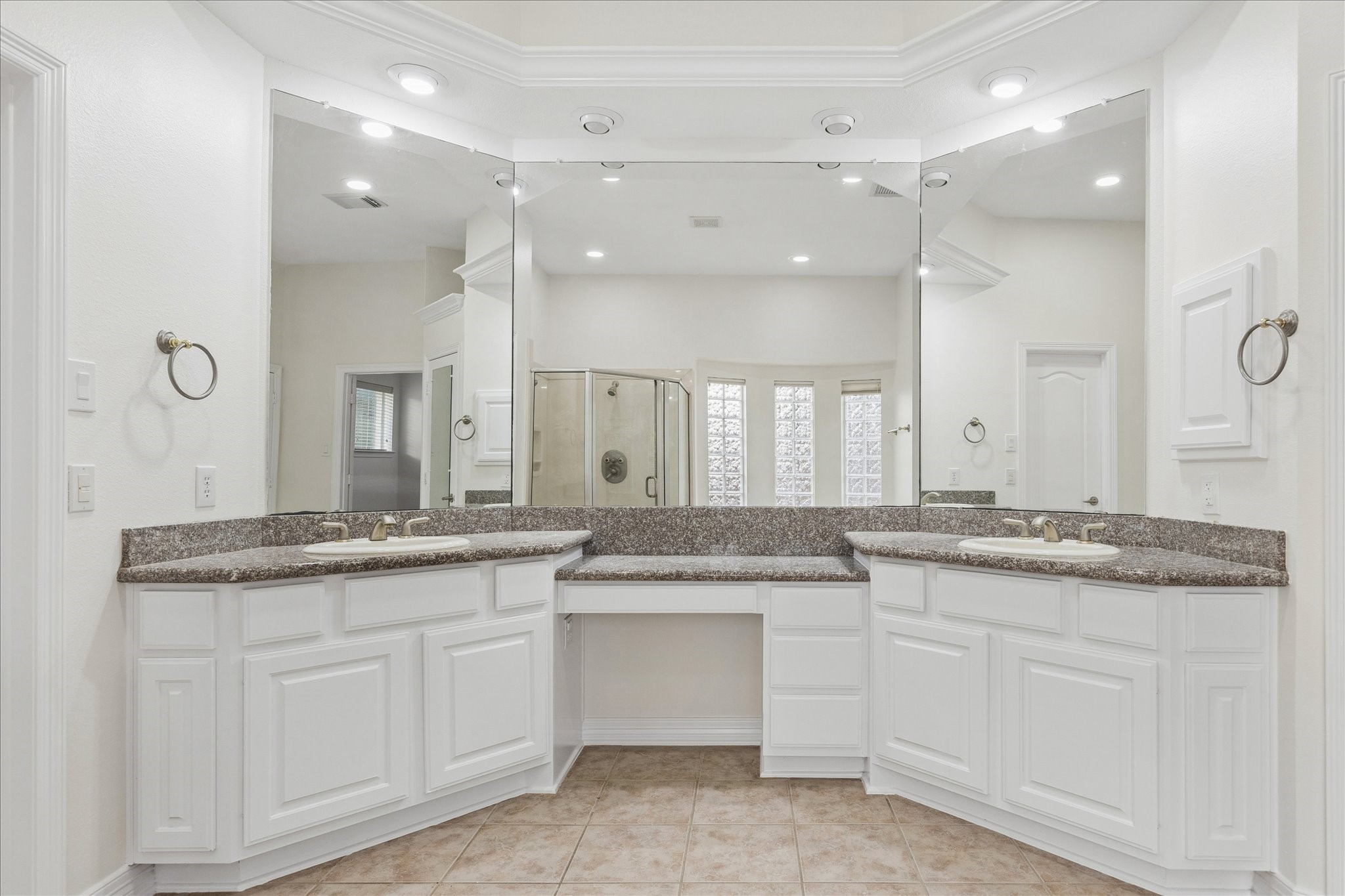 3407 Mystic Port Court Property Photo 19
