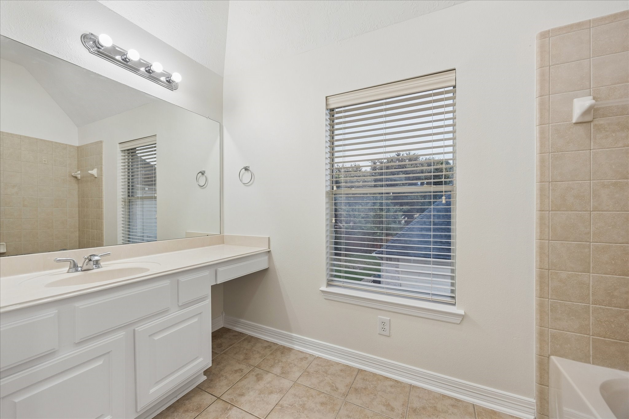 3407 Mystic Port Court Property Photo 31